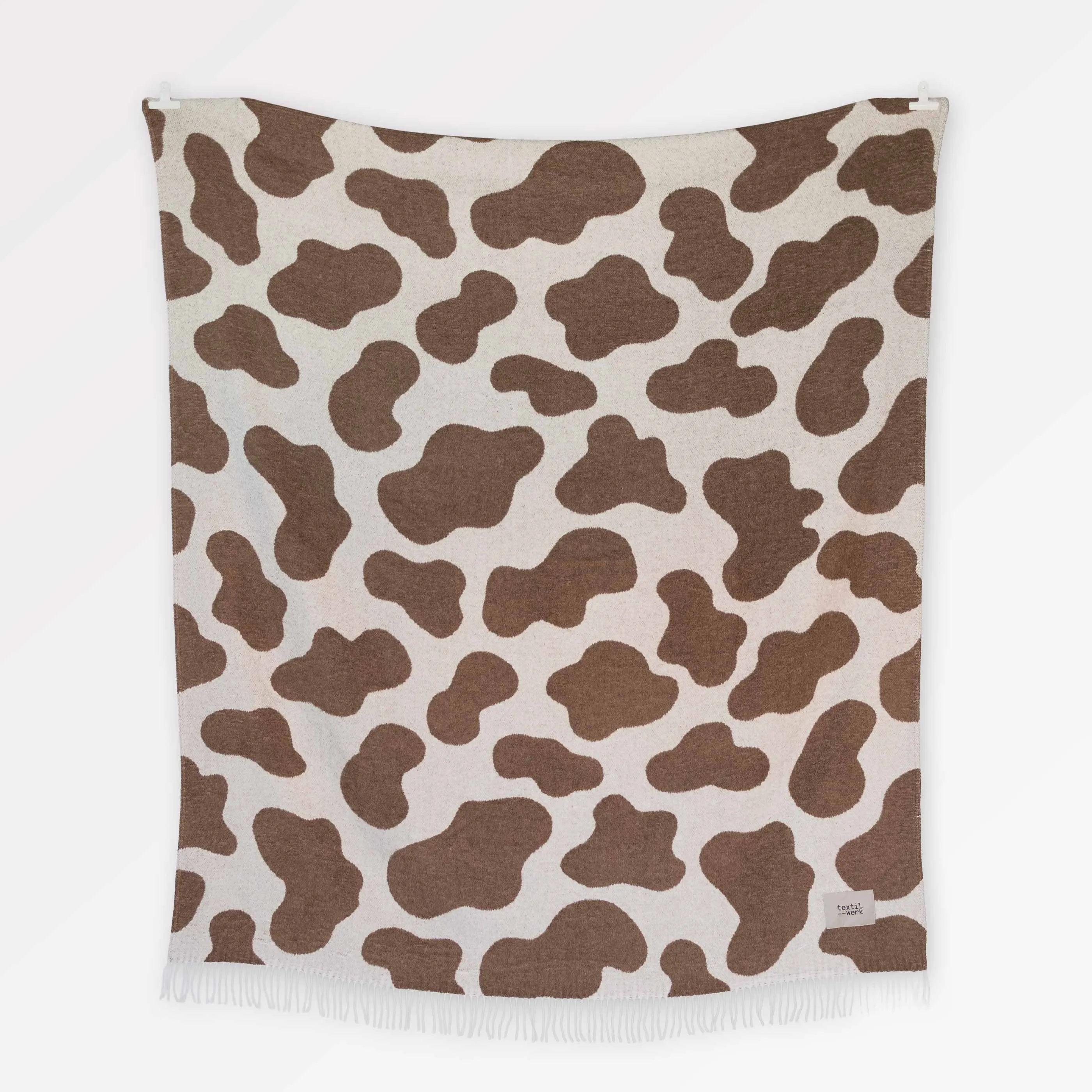Kuscheldecke Cow Pattern, braun, Kuhmuster, 150x200 cm, von textilwerk