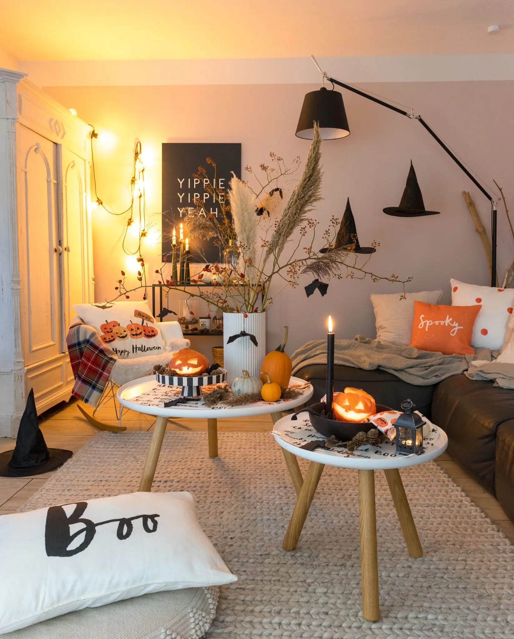 Kissen Spooky von Lena Yokota