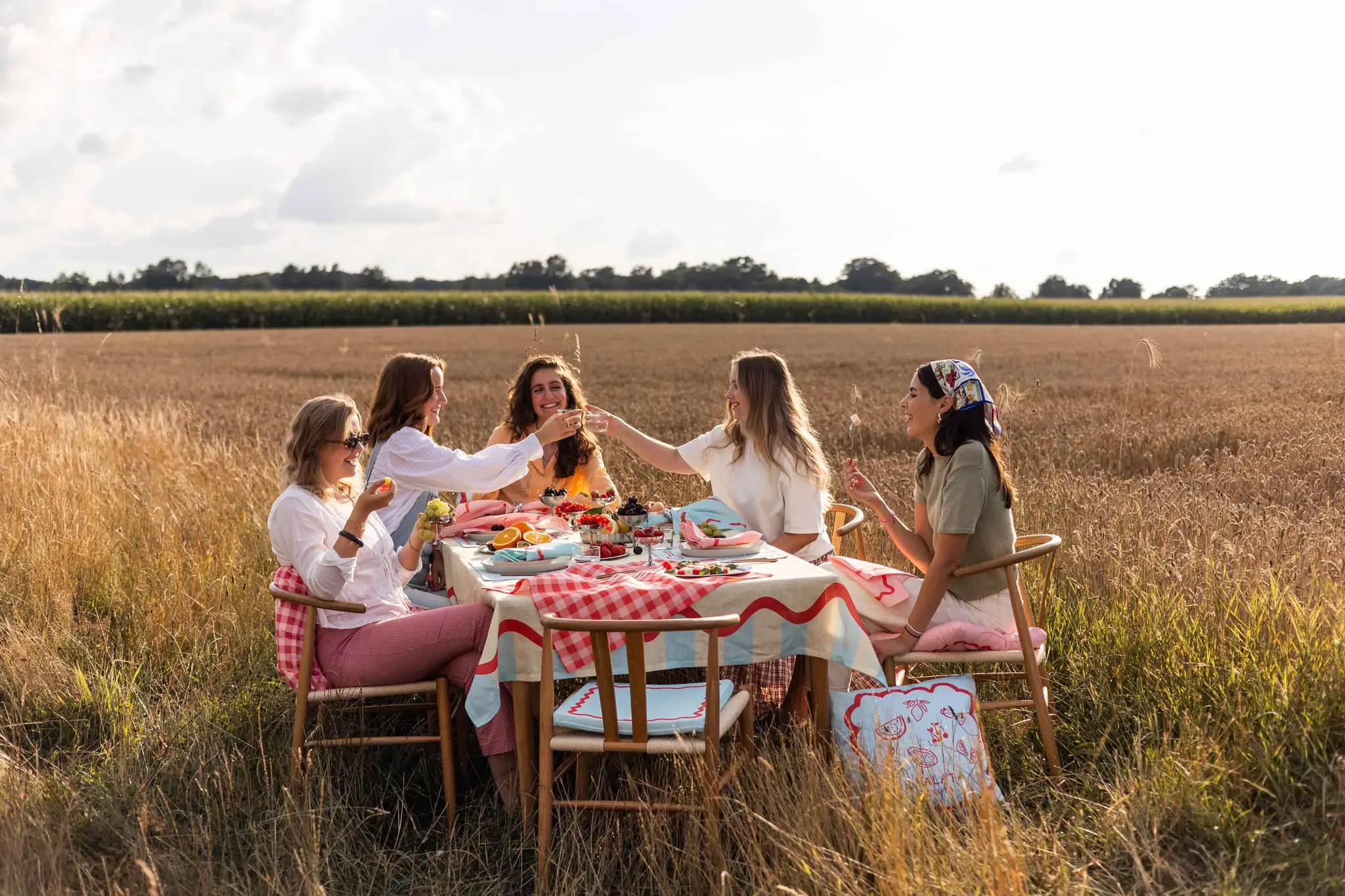 Late Summer Dinining