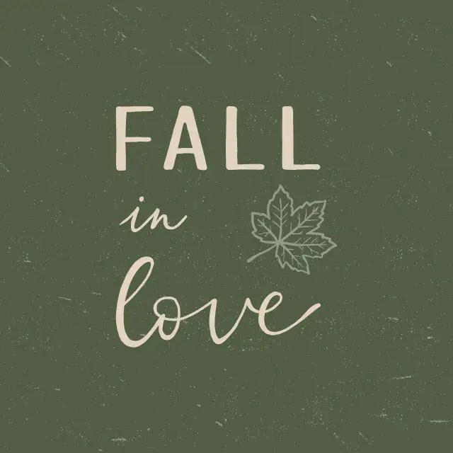 Kissen Fall in love dunkelgrün