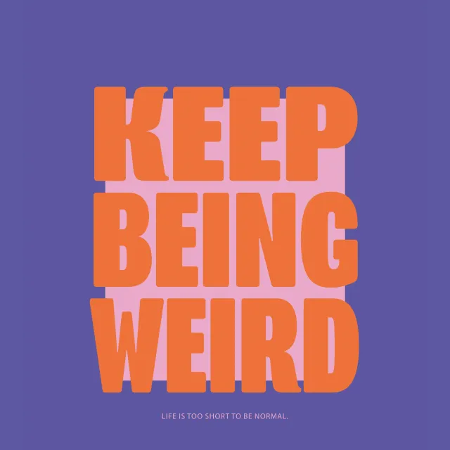 Kissen Keep being Weird Lila