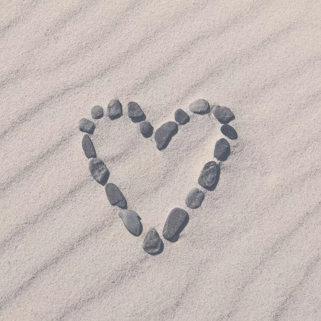 Kissen Beach Love