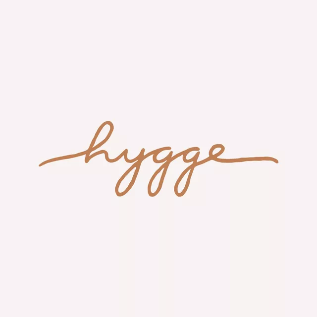 Kissen Hygge Typo Handlettering braun