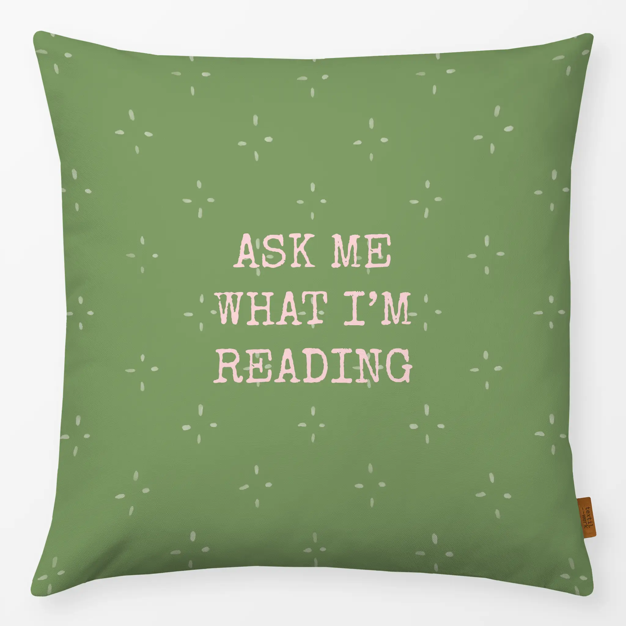 Kissen Kissen Ask Me What I'm Reading
