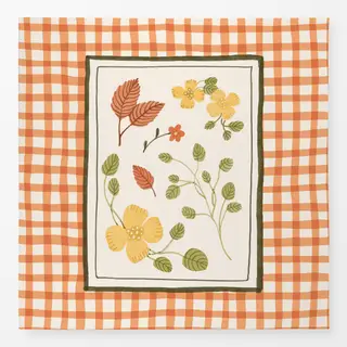 Tischdecke Flowers In Frame On Gingham