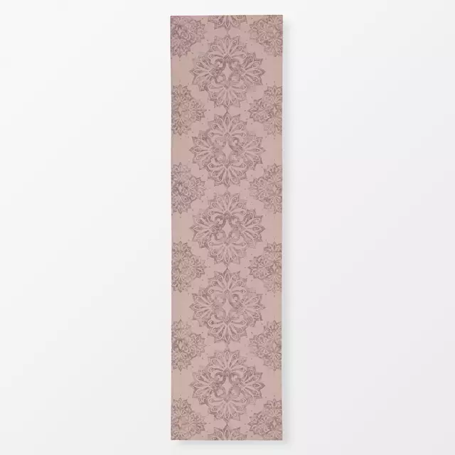 Tischläufer Vintage floral damask altrosa von Bloomery Decor