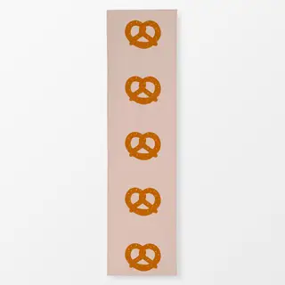 Tischläufer Bretzel Auf Beige