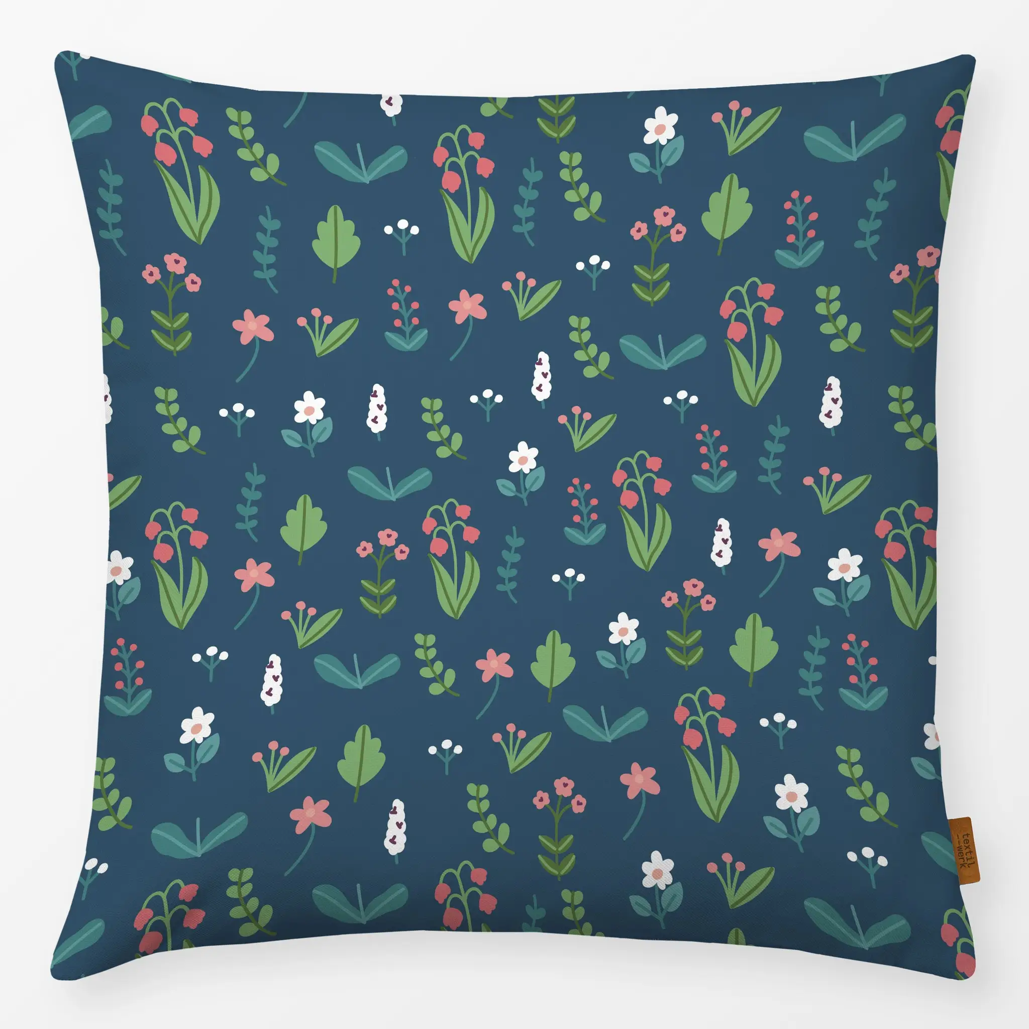 Kissen Beautiful Floral Pattern - Blumen & Florales - von „Sara Maese"; Garten, Wildblumen, floral, pattern, flower, Floral,...