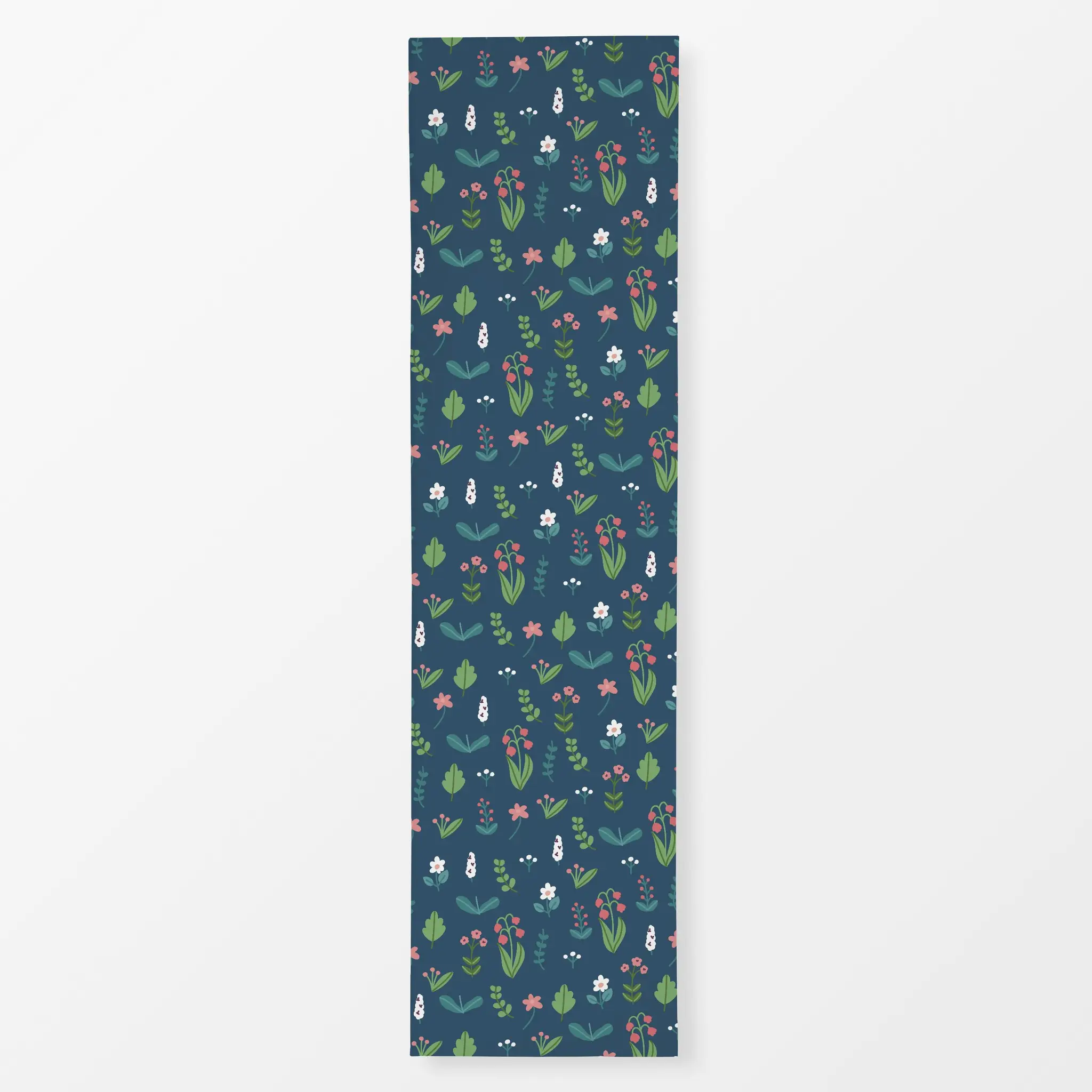 Tischläufer Beautiful Floral Pattern, Blumen, von Sara Maese