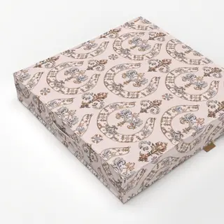 Bodenkissen Hufeisen Ornament Rosa Grau