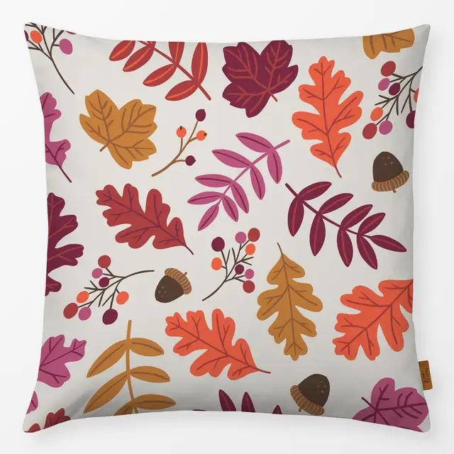 Kissen Bunte Herbstblätter Allover von DEINKI Studio