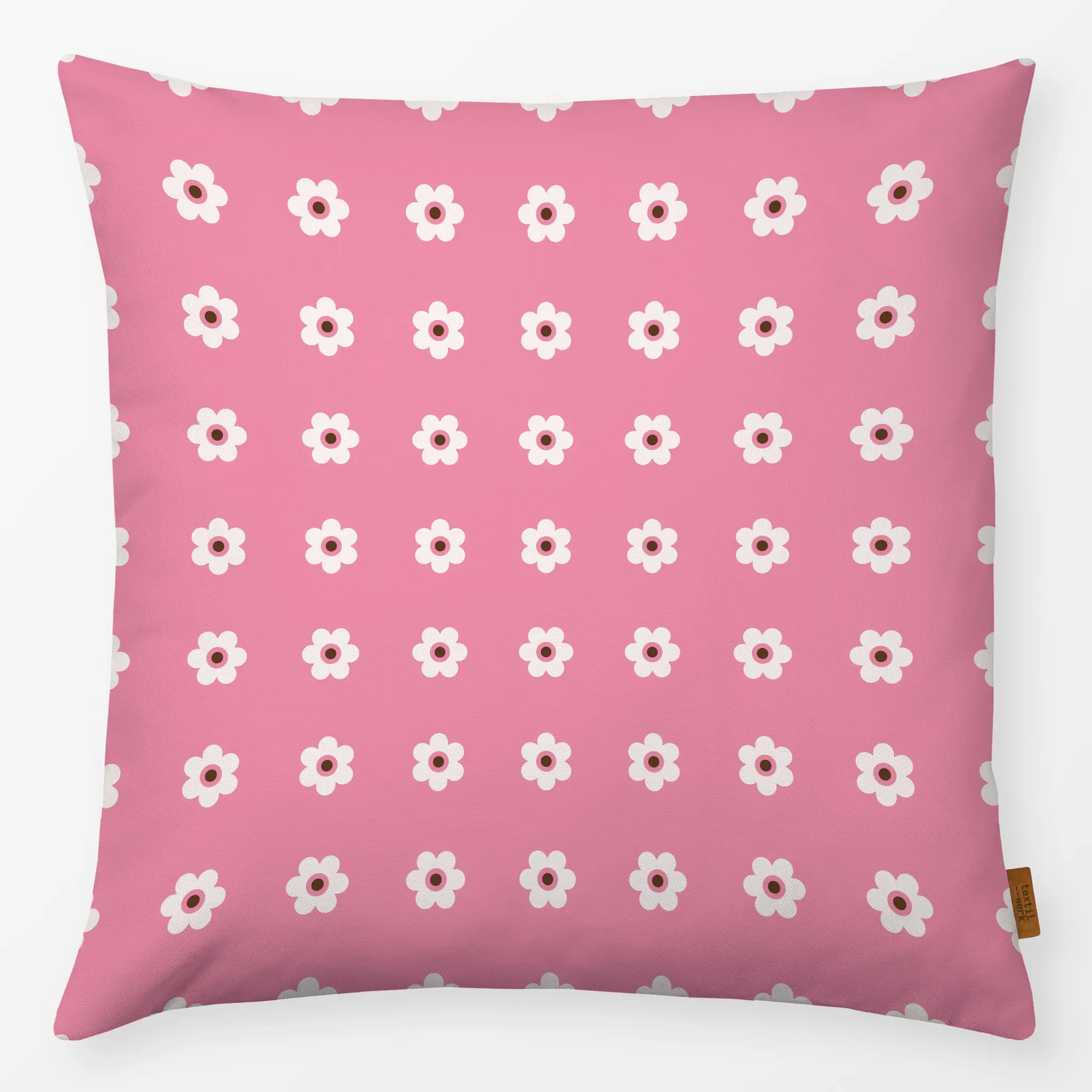 Kissen Blümchen Beige Pink - Blumen & Florales, Frühling, Ostern - von „Kathrin Woo"; minimal, Blumen, floral, Ostern, Frueh...