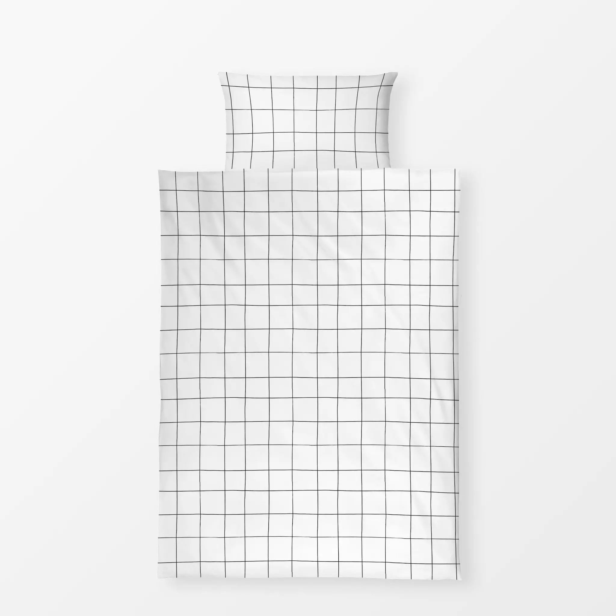 Bettwäsche Kariert schwarz auf weiß - Symbole & Muster - von „Katrin Graff"; boho, Muster, minimal, Linien, Abstrakt, Geomet...