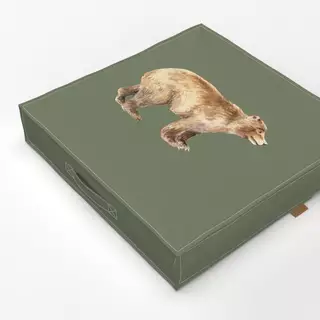 Bodenkissen Bär oilgreen