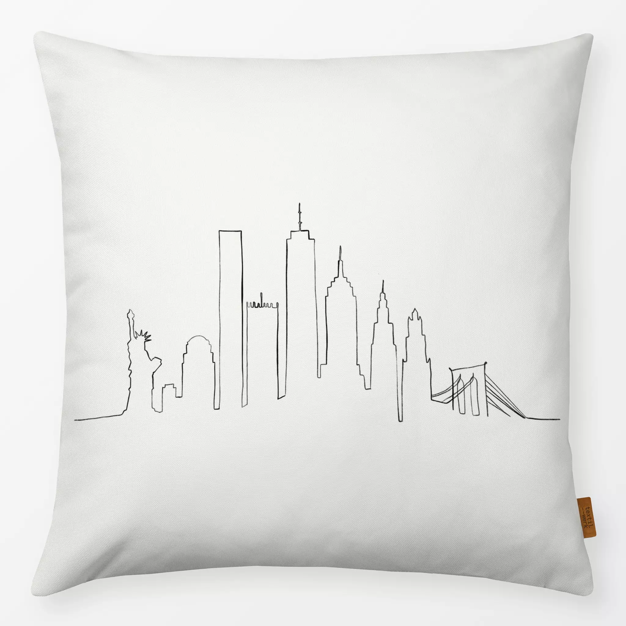 Kissen New York Skyline Butiksofie - Städte & Länder, Reise - von „Studio Kesse"; minimal, New York City, lineart, offwhite,...