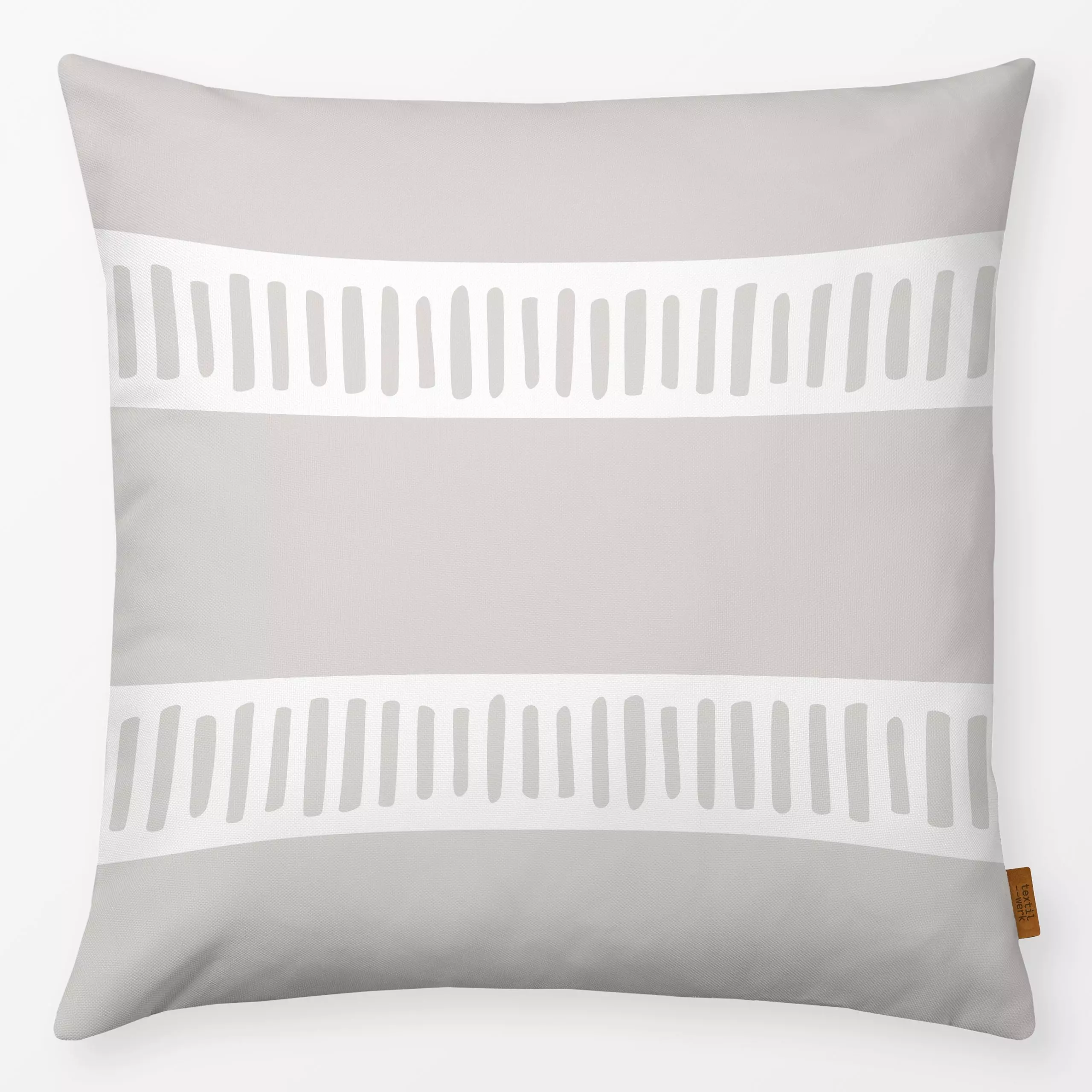 Kissen Riges bez - Symbole & Muster - von „Karen Menzenbach"; Streifen, beige, Sommer, grafisch, Weiss, hell, gestreift