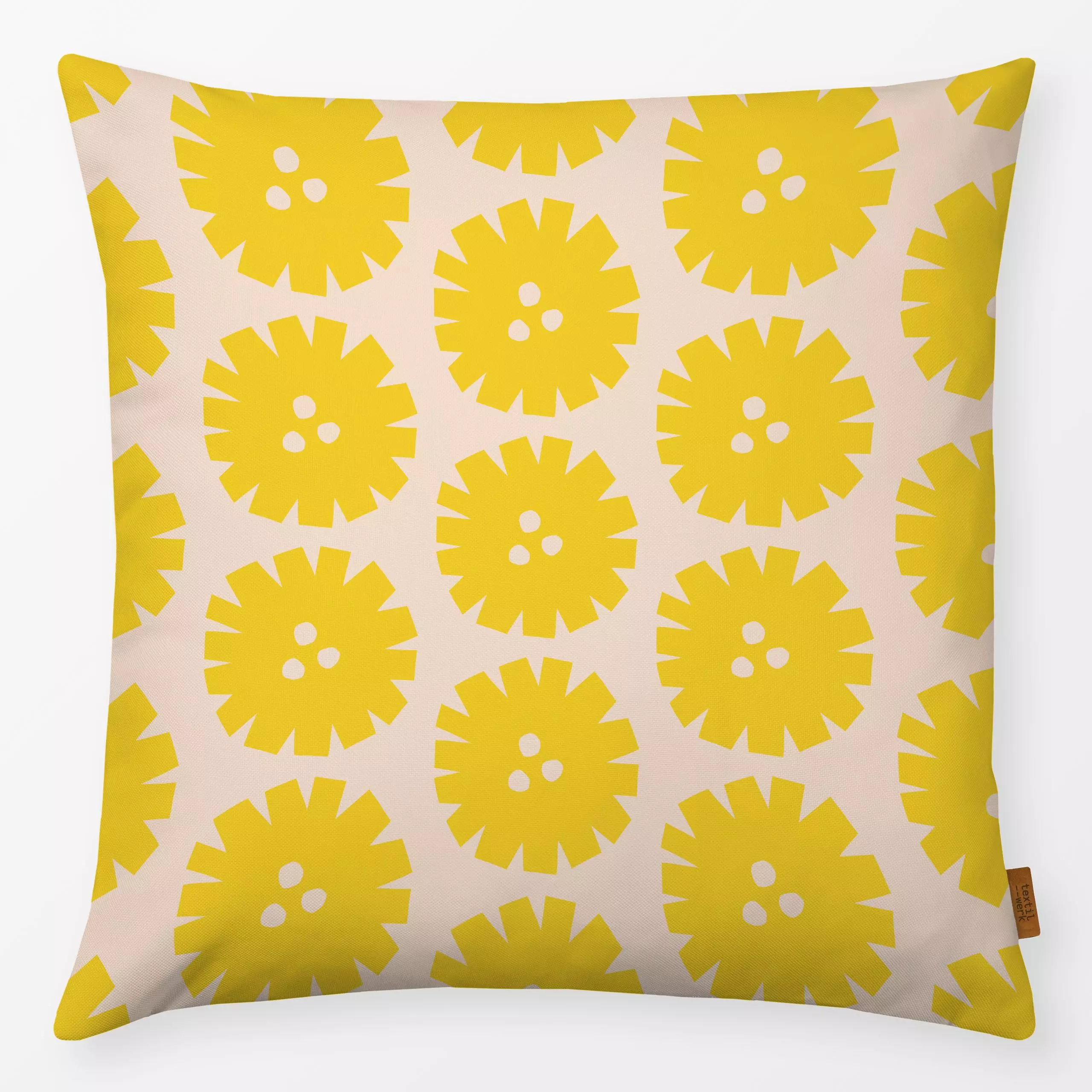 Kissen Circle Flowers Beige - Blumen & Florales, Symbole & Muster - von „Lisa Jasmin Bauer"; Blumen, Color, colorful, cutout...