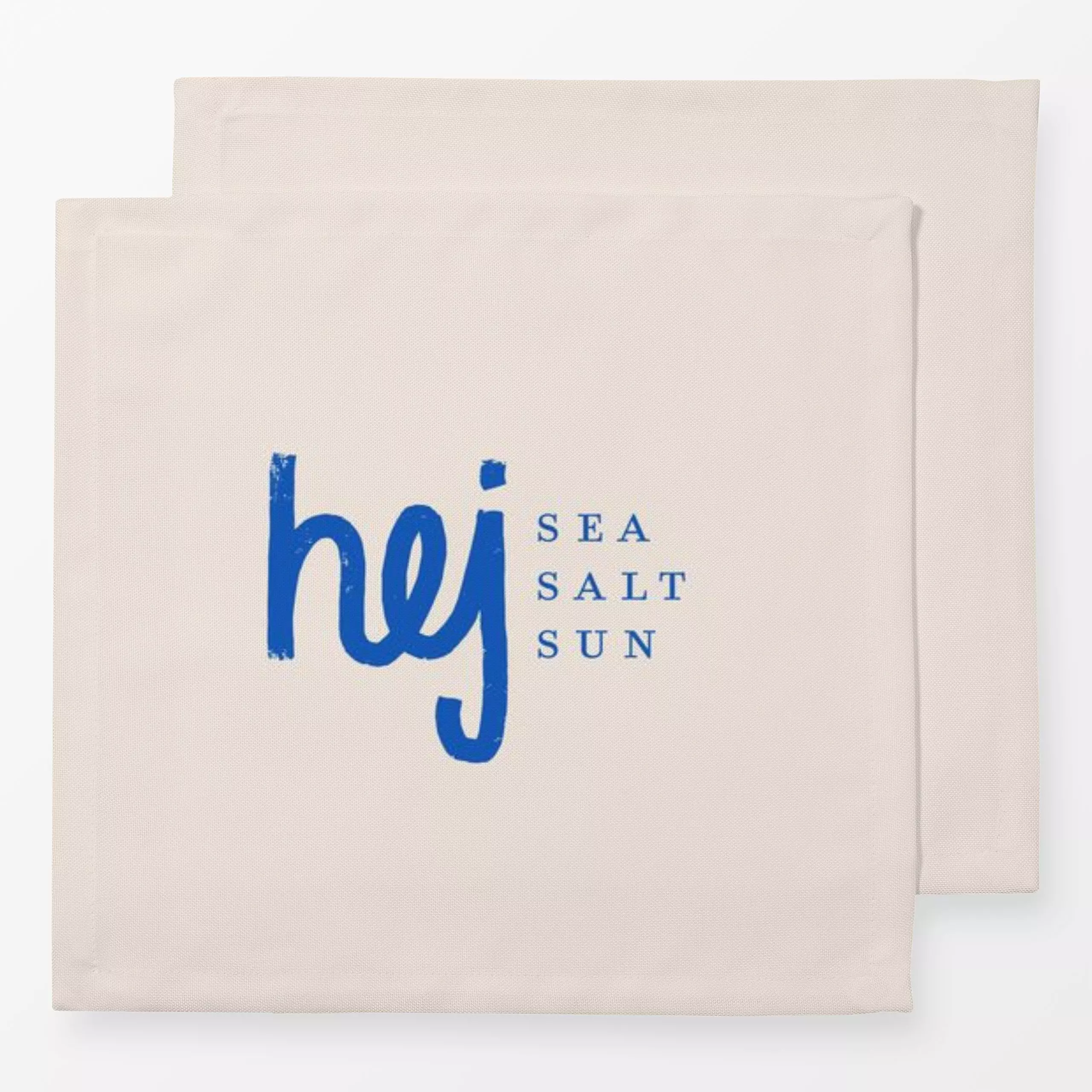 Servietten Hej Blue - Sprüche & Schriftzüge - von „Kruth Design"; Blaugrau, Garten, Sommerblumen, Meer, Strand, beige, typog...