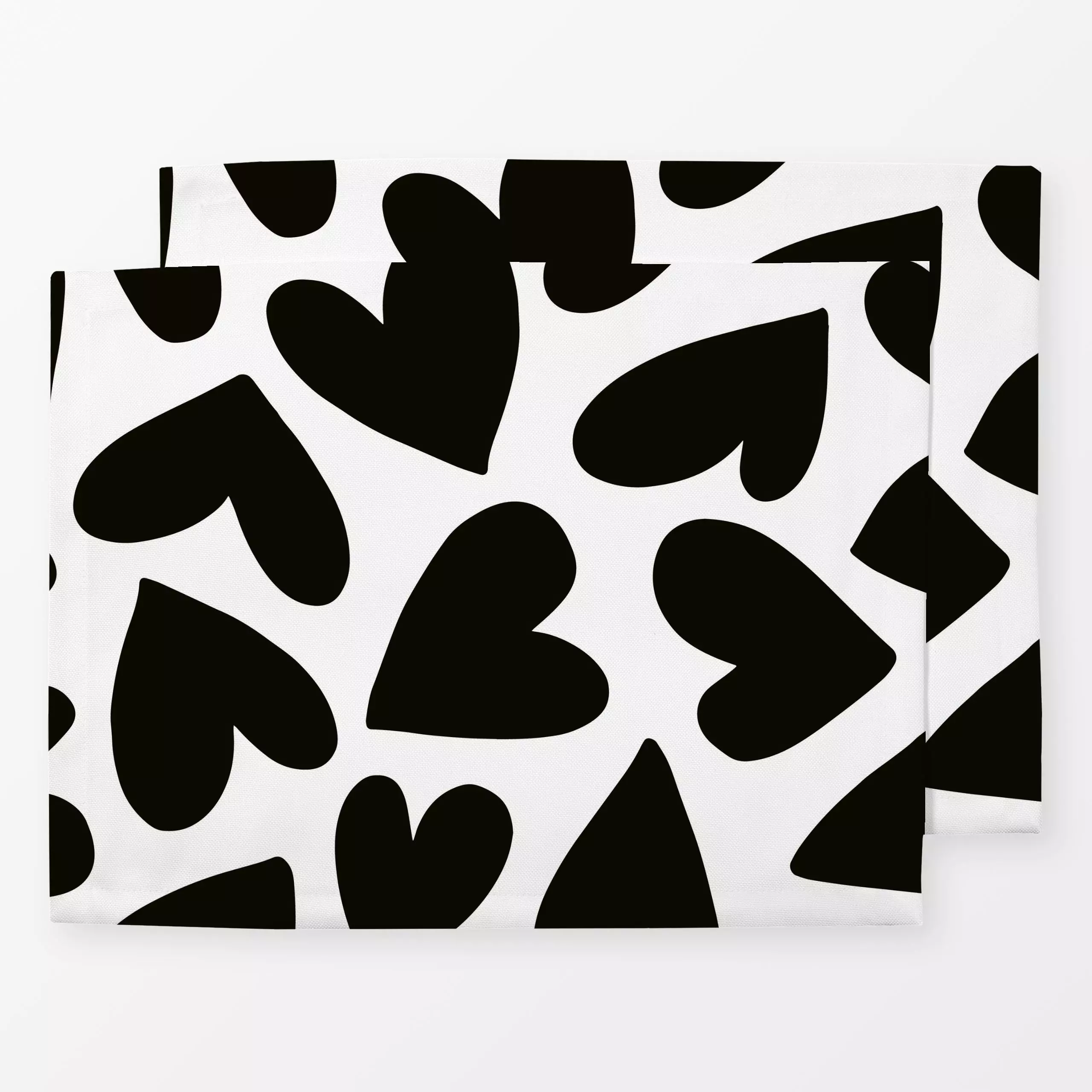 Tischset Hearts black and white, fürs Kinderzimmer, von Kathrin Woo
