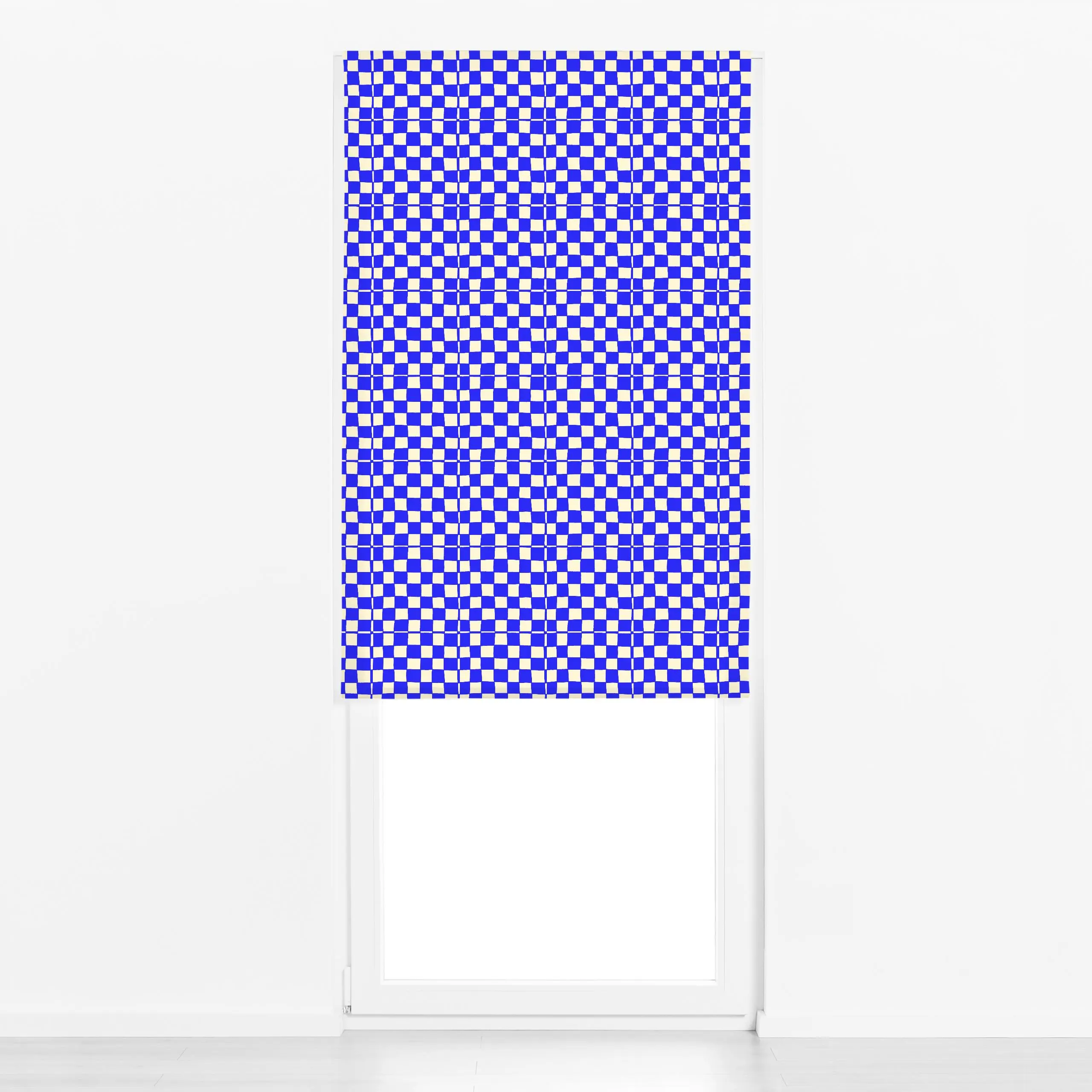 Raffrollo Blue checkered pattern - Symbole & Muster - von „By Anna Sienna"; Geometrisch, Münster, quadrate, blau, kariert, g...