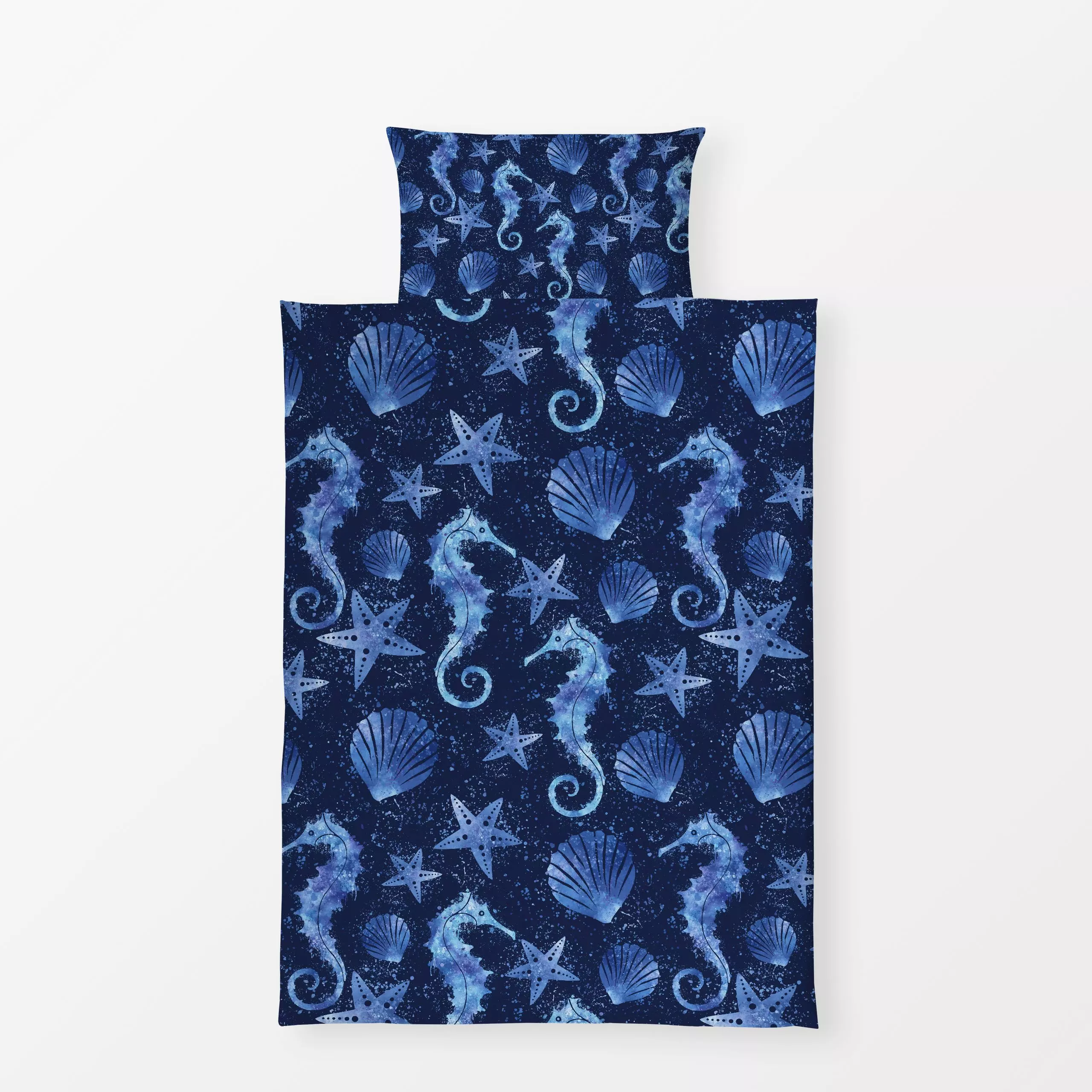 Bettwäsche Blue Summer Vibe - Natur & Landschaft, Sommer - von „Andrea Haase"; Meer, Strand, Fische, Sommer, Urlaub, blau, m...