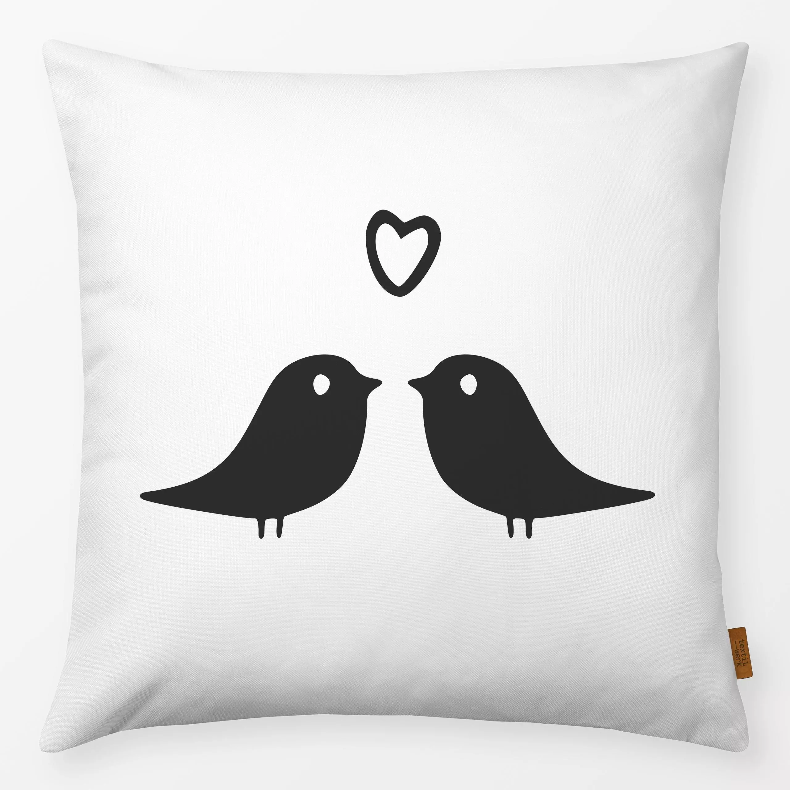 Kissen Vogel Liebe - Frühling, Liebe, Romantik & Pride, Tiere - von „Carolin Vonhoff"; minimal, Vogel, Tiere, Hochzeit, Vale...