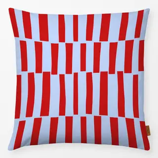 Kissen Rote Streifen auf Himmelblau