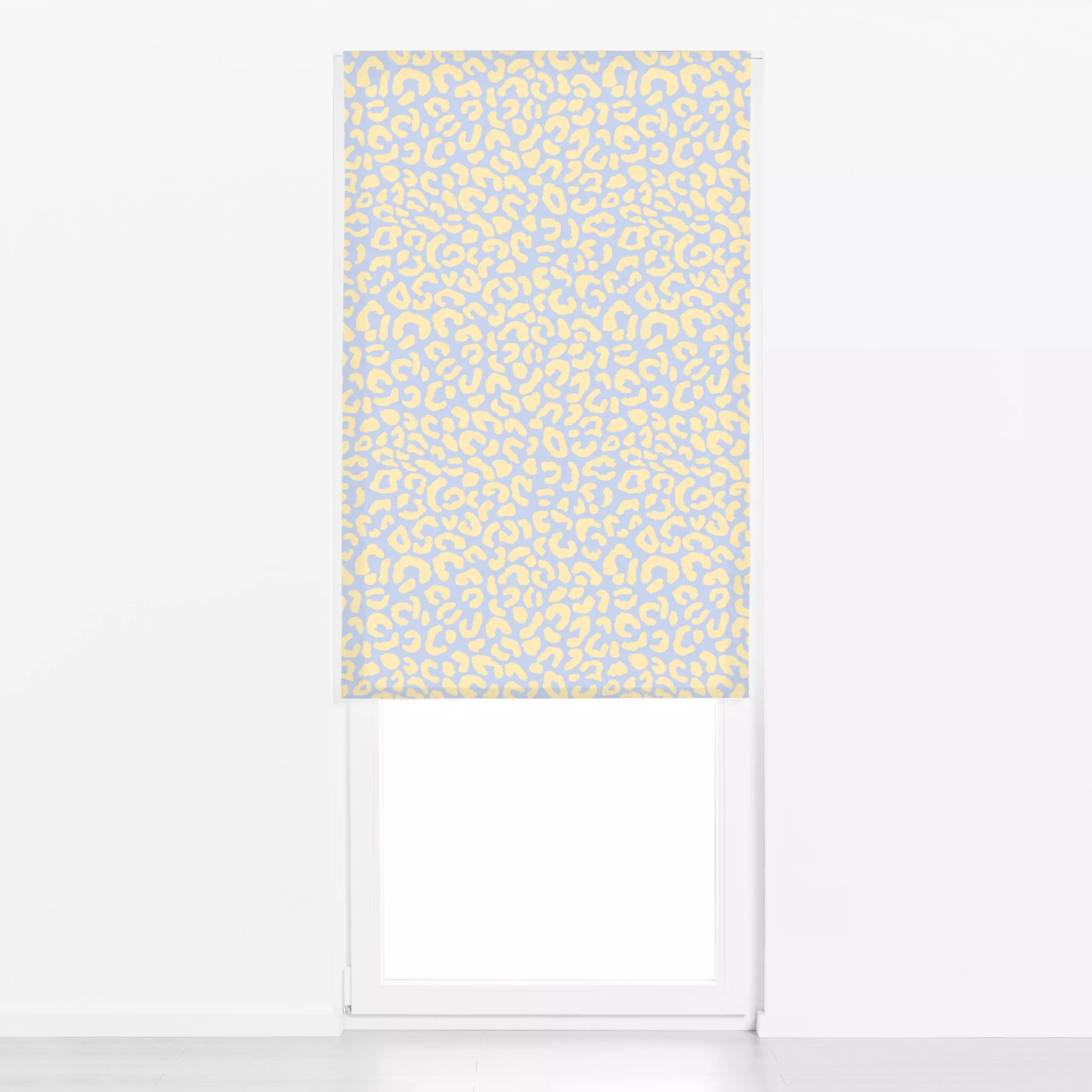 Raffrollo Sommer Leo - Sommer, Symbole & Muster - von „Studio ROSAGRAU"; Sommer, summer, gelb, Leo, Leopard, outdoor, hellbl...