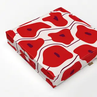 Bodenkissen Poppy Pattern Red