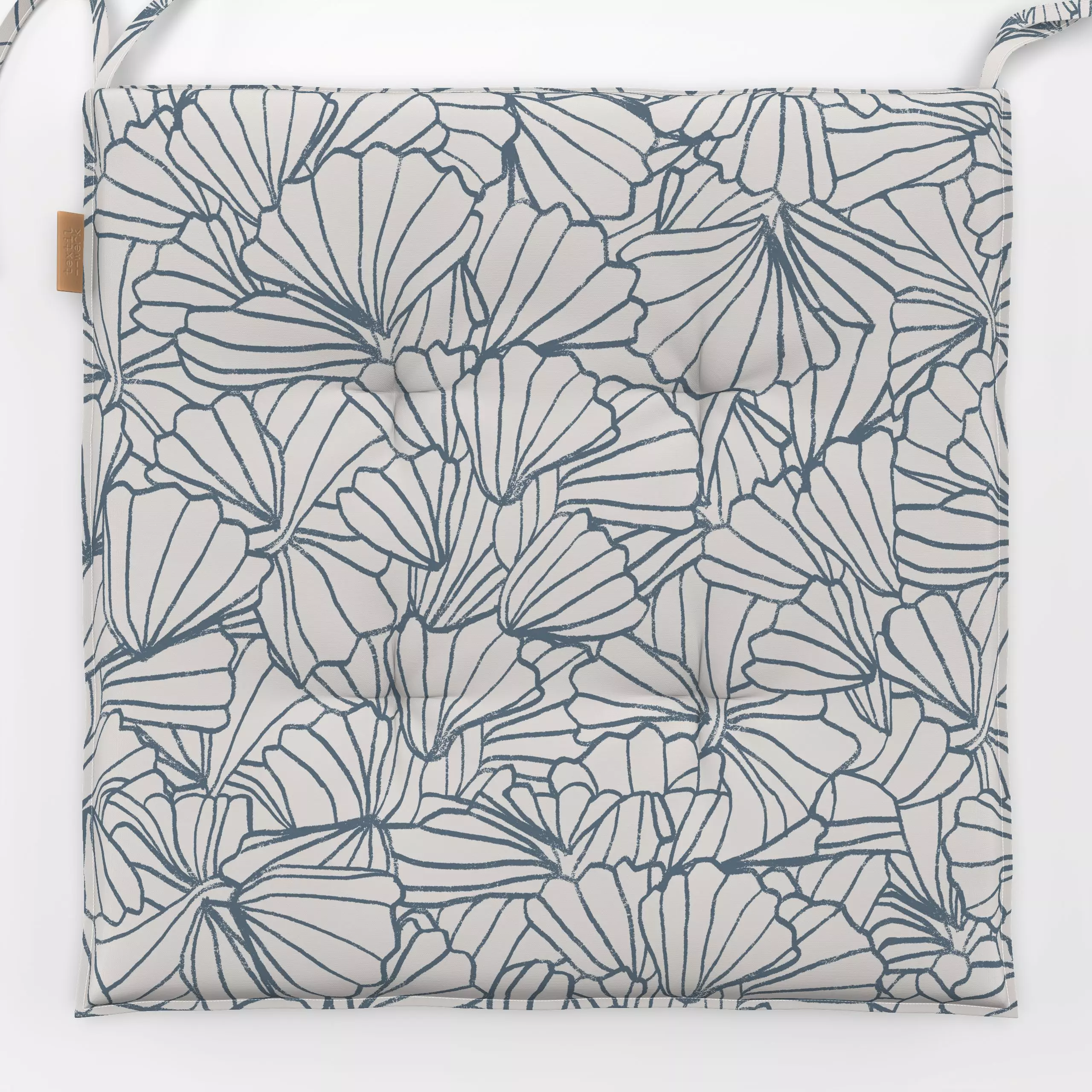 Sitzkissen Muscheln Blaugrau Hell - Natur & Landschaft, Sommer, Symbole & Muster - von „textilwerk x hejmelig"; Blaugrau, St...