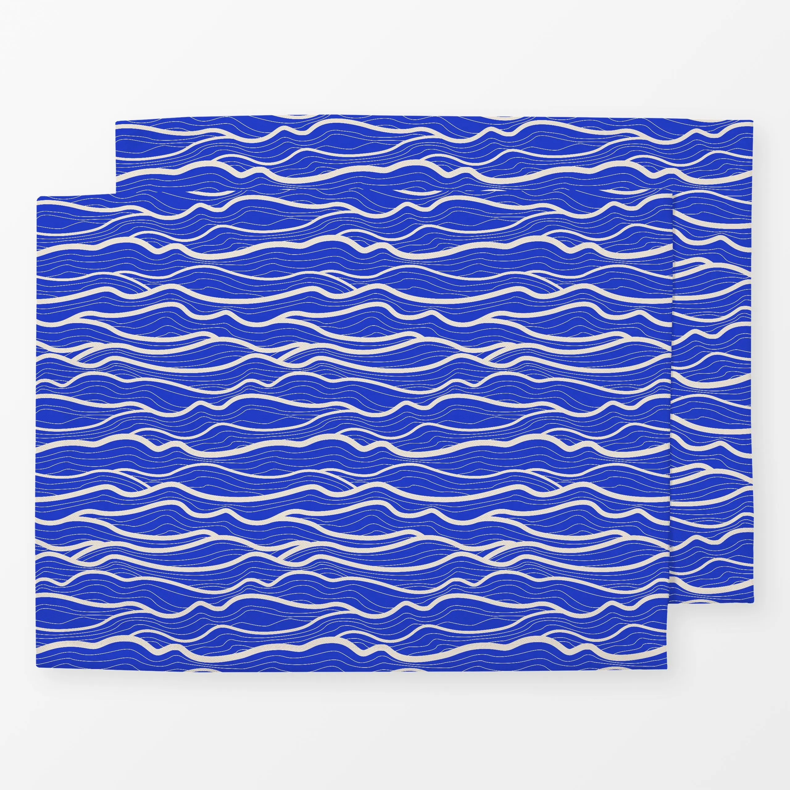 Tischset Organic Waves blue - Natur & Landschaft, Sommer, Symbole & Muster - von „Karen Menzenbach"; Muster, Natur, Linien, ...