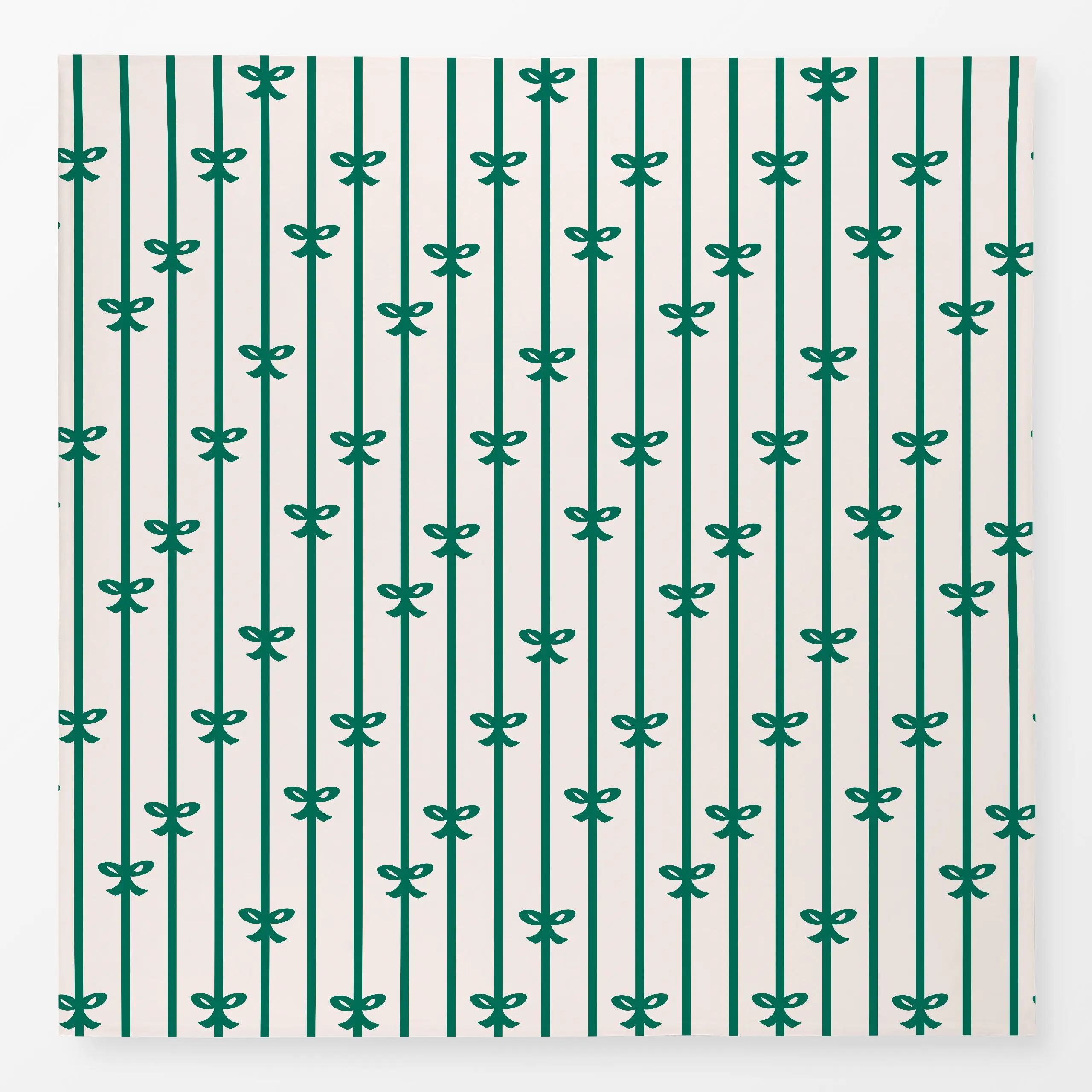 Tischdecke MerryBow Evergreen - Weihnachten, Symbole & Muster - von „Jana Driver"; Streifen, Weihnachten, beige, gruen, gest...