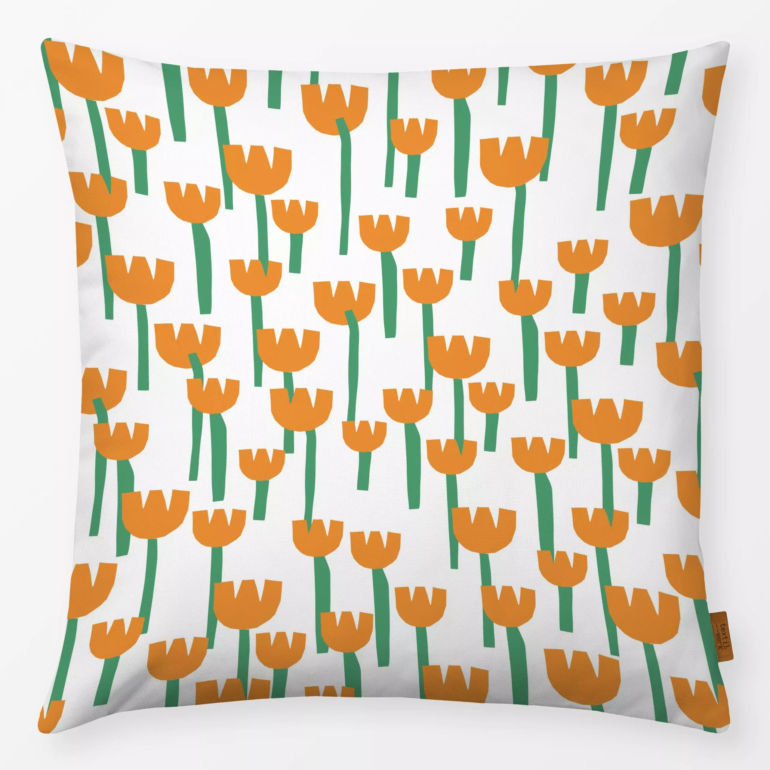 Kissen Blumenwiese Orange - Blumen & Florales, Frühling, Symbole & Muster - von „Lisa Jasmin Bauer"; Blumen, Blüten, Sommerb...