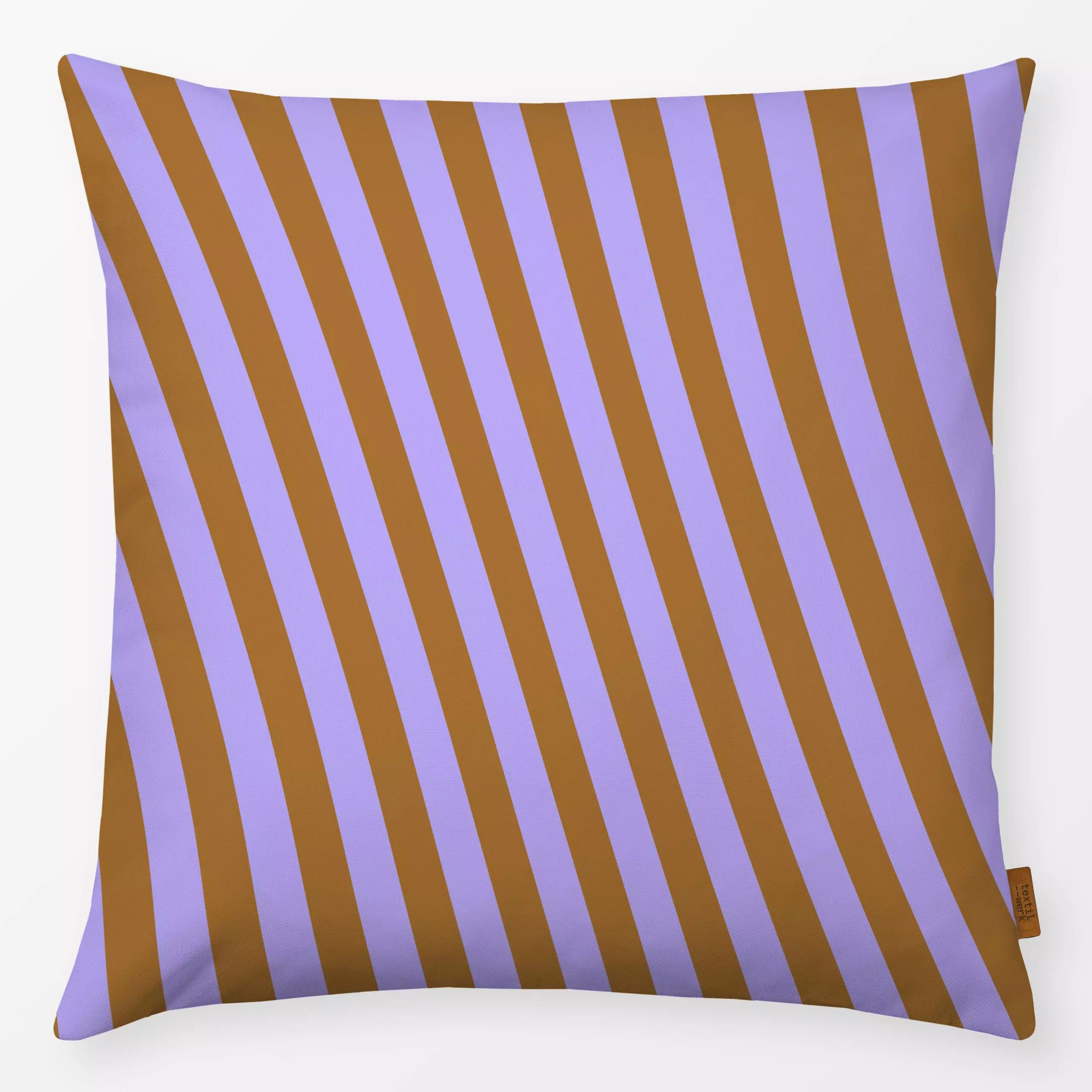 Kissen Summer Stripes Diagonale Lila - Sommer, Symbole & Muster - von „Studio ROSAGRAU"; Linien, Streifen, outdoor, diagonal...