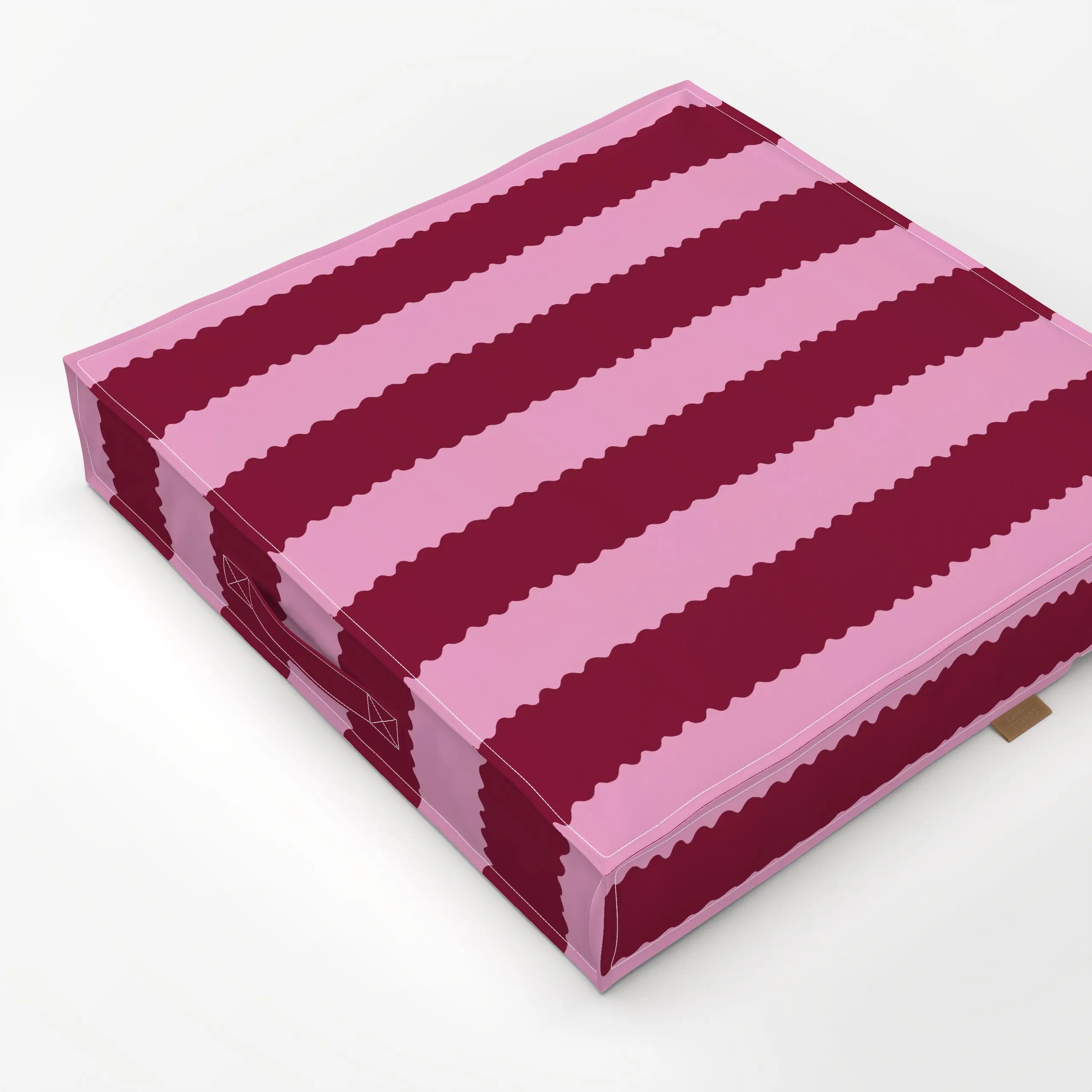 Bodenkissen Wellenstreifen rot rosa - Weihnachten, Winter, Symbole & Muster - von „Studio Kesse"