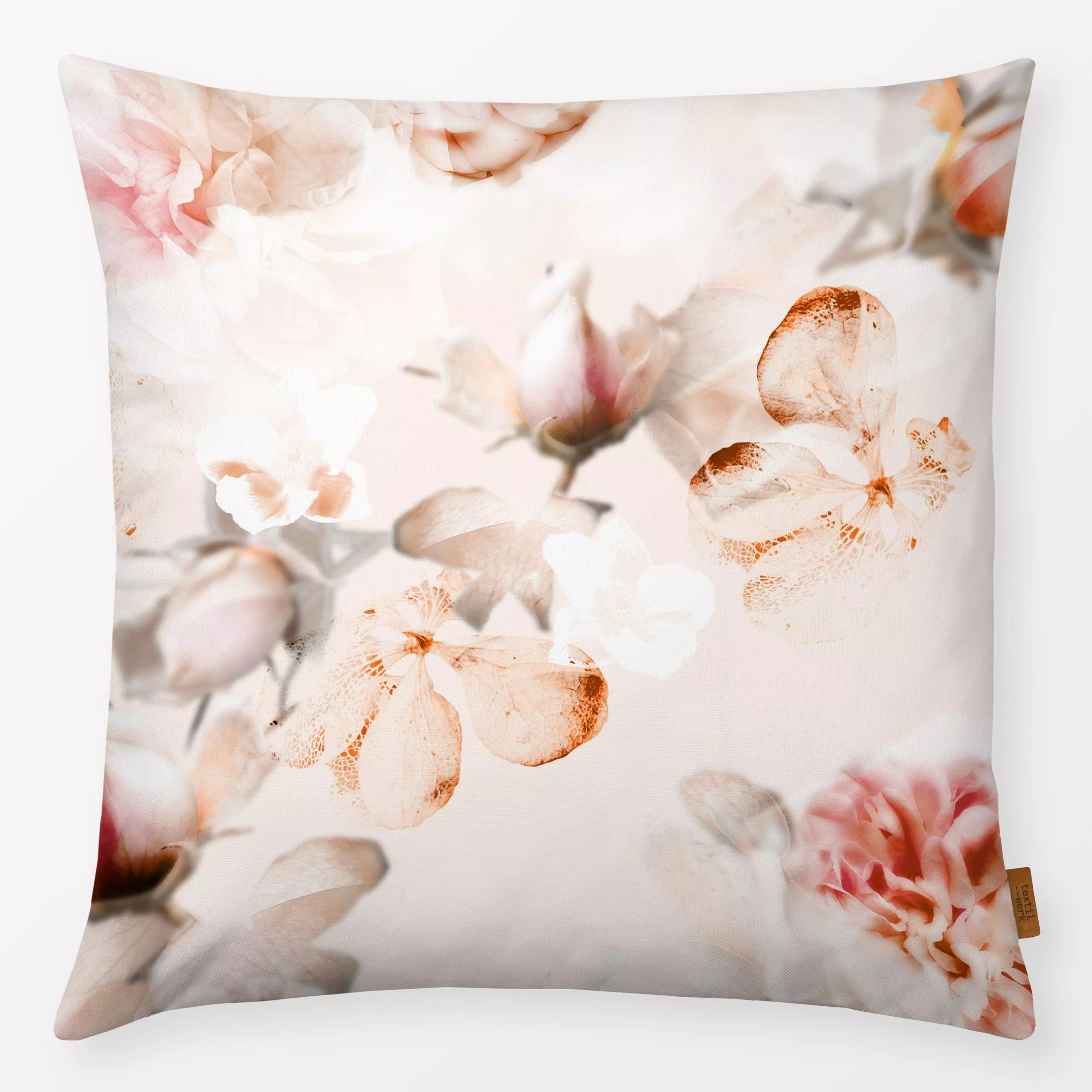 Kissen Whisper Of Roses Vintage - Blumen & Florales, Natur & Landschaft, Pflanzen & Botanik - von „youdesignme"; Rosen, Pfin...
