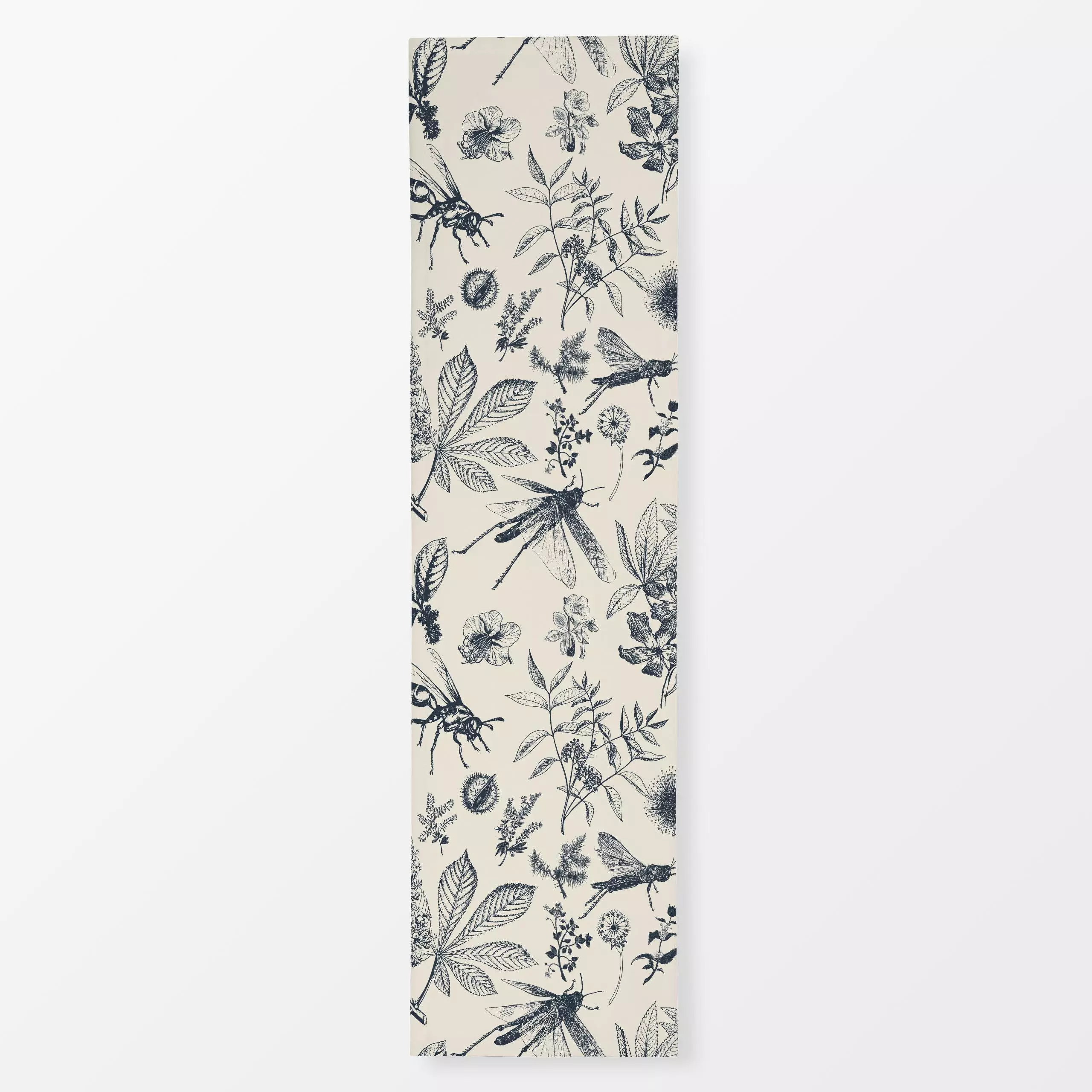 Tischläufer Insect Garden midnight - Tiere, Pflanzen & Botanik - von „Julia Schumacher“; Retro, Pusteblume, vintage, Bienen,...