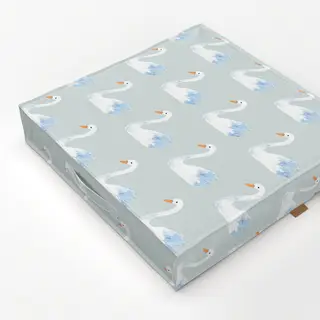 Bodenkissen Schwäne im Wasser