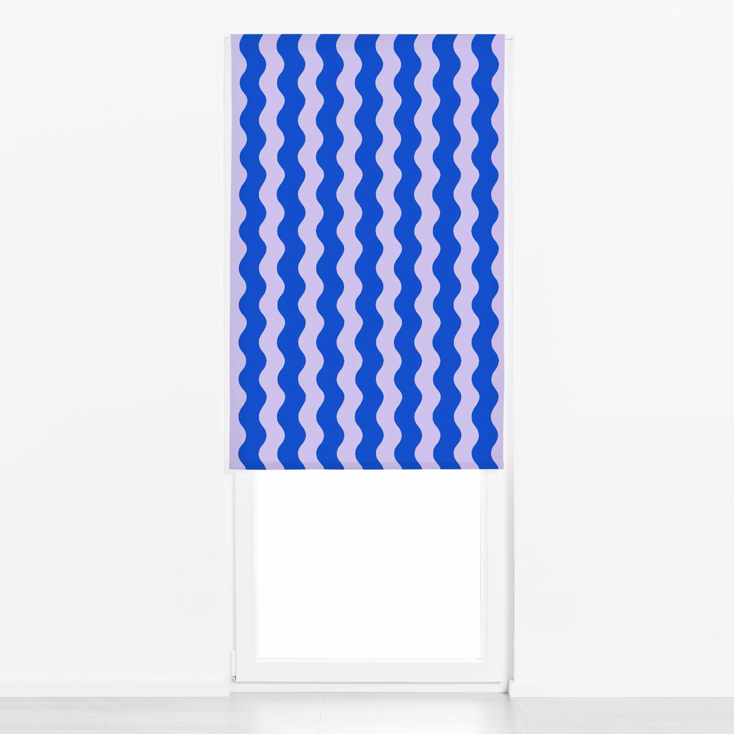 Raffrollo Große Wellen Blau Flieder - Symbole & Muster - von „Studio Kesse"; Linien, Streifen, Sommer, blau, wellen, lila, g...