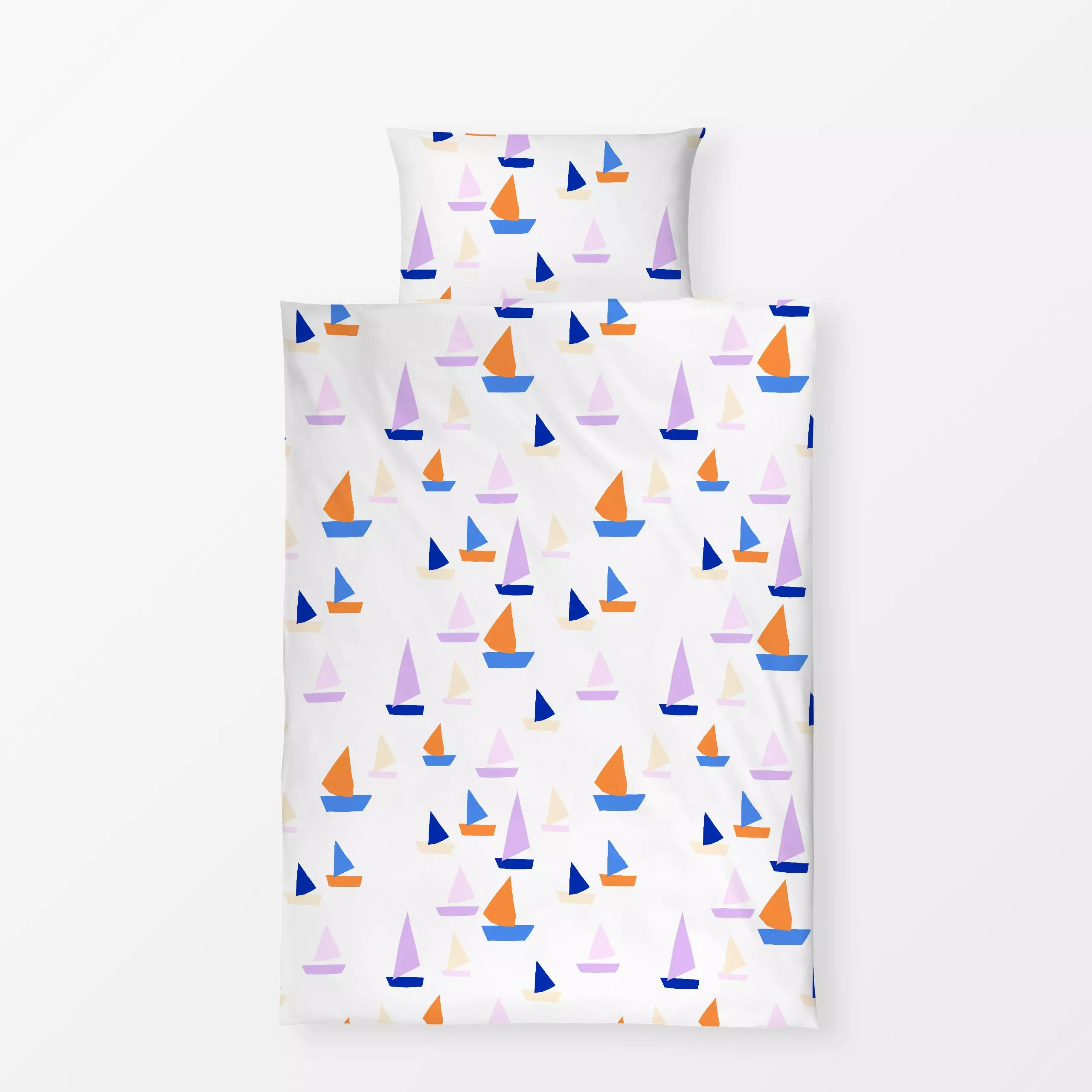 Bettwäsche Segelboote - Sommer, Symbole & Muster - von „Lisa Jasmin Bauer"; Meer, Segelboot, Sommerlich, cutouts, matisse, p...