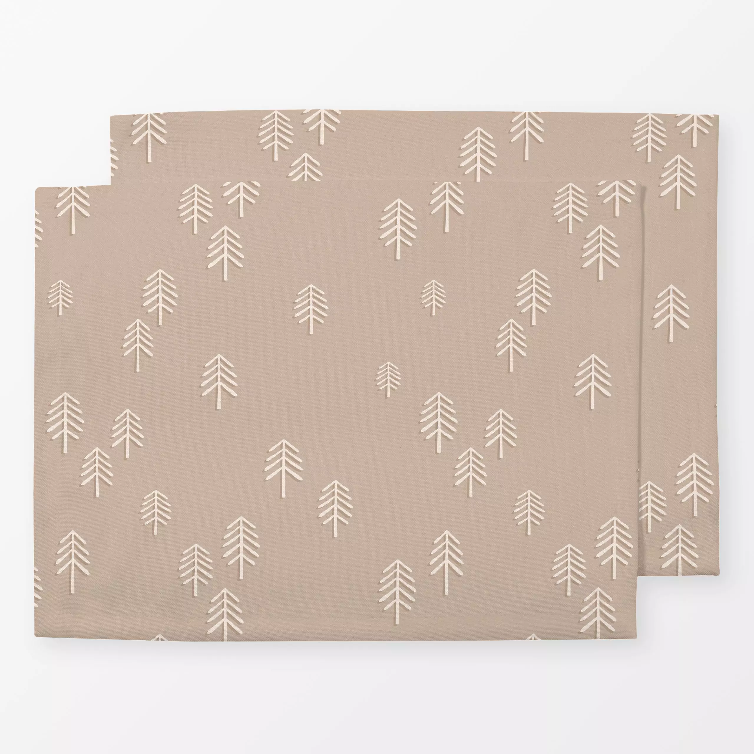 Tischset Fir Trees nut beige - Weihnachten, Winter, Symbole & Muster - von „Karen Menzenbach"; skandinavisch, Tanne, Wald, T...