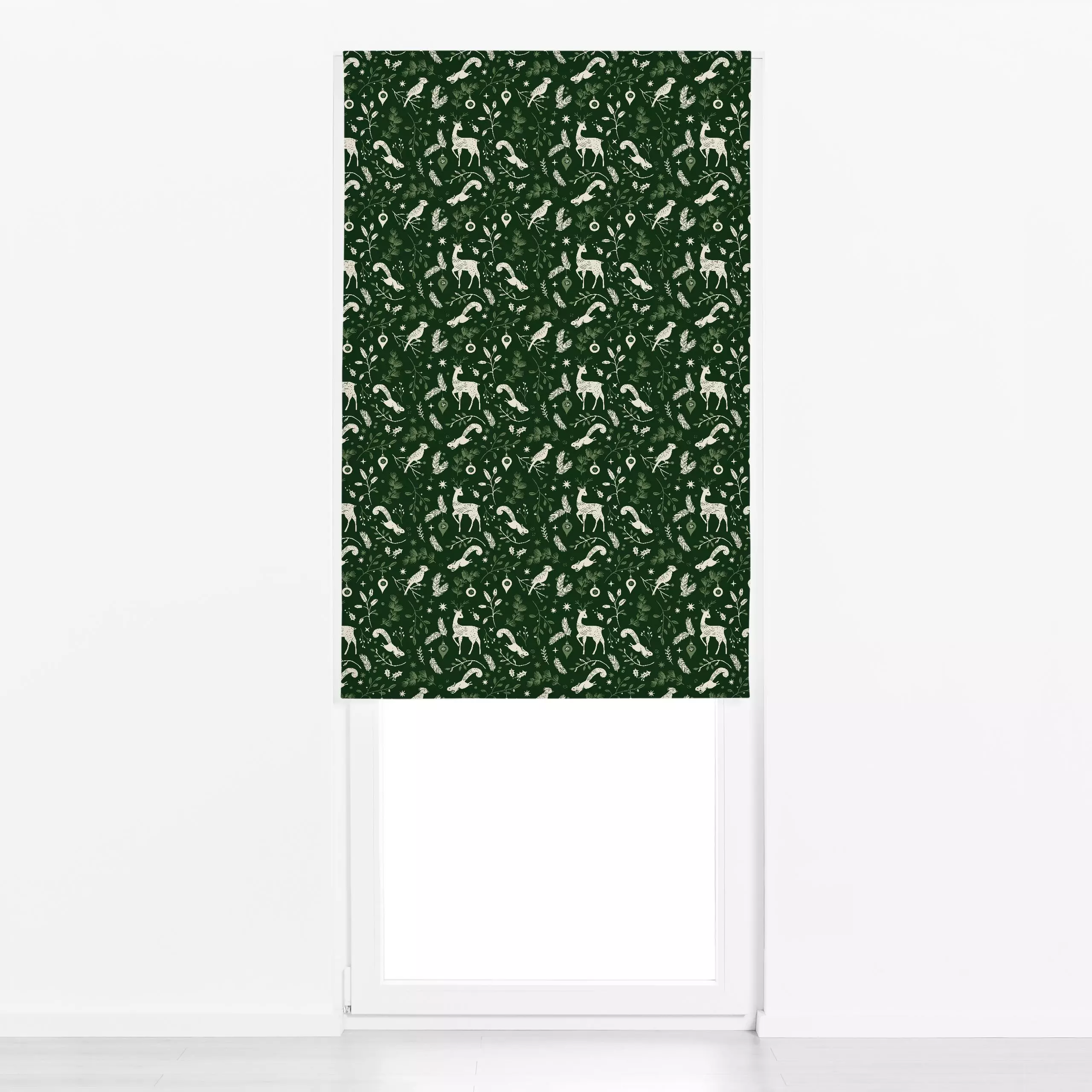 Raffrollo Winter Woodland | grün - Natur & Landschaft, Weihnachten, Winter - von „moDeern Design Studio"; Wald, Weihnachten,...