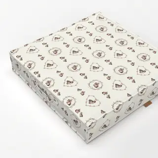 Bodenkissen Hasen Küken Ente Kranz Muster