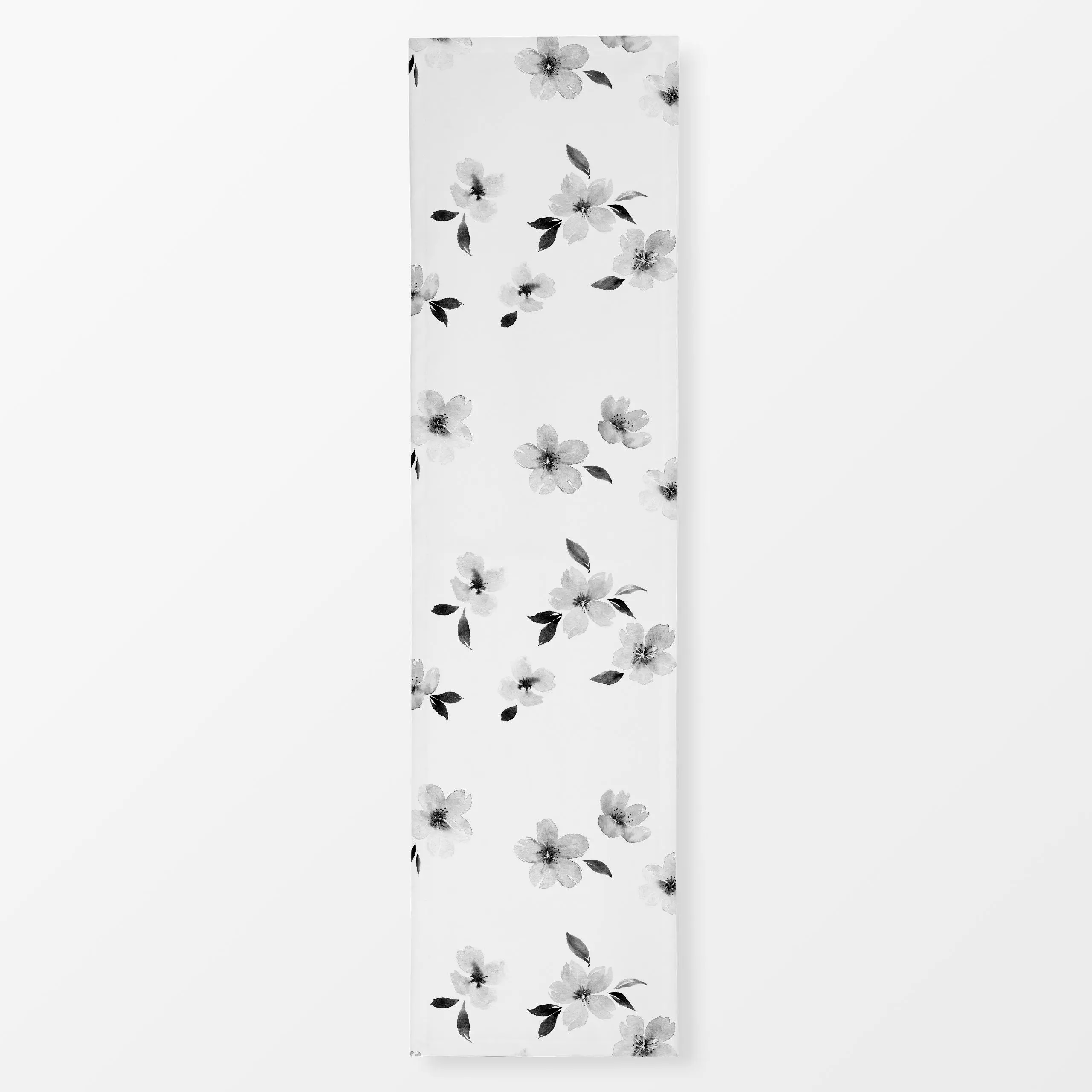 Tischläufer Kirschblüten Schwarz Weiß - Blumen & Florales, Frühling - von „Katrin Graff"; Natur, minimal, Punkte, grau, Blum...