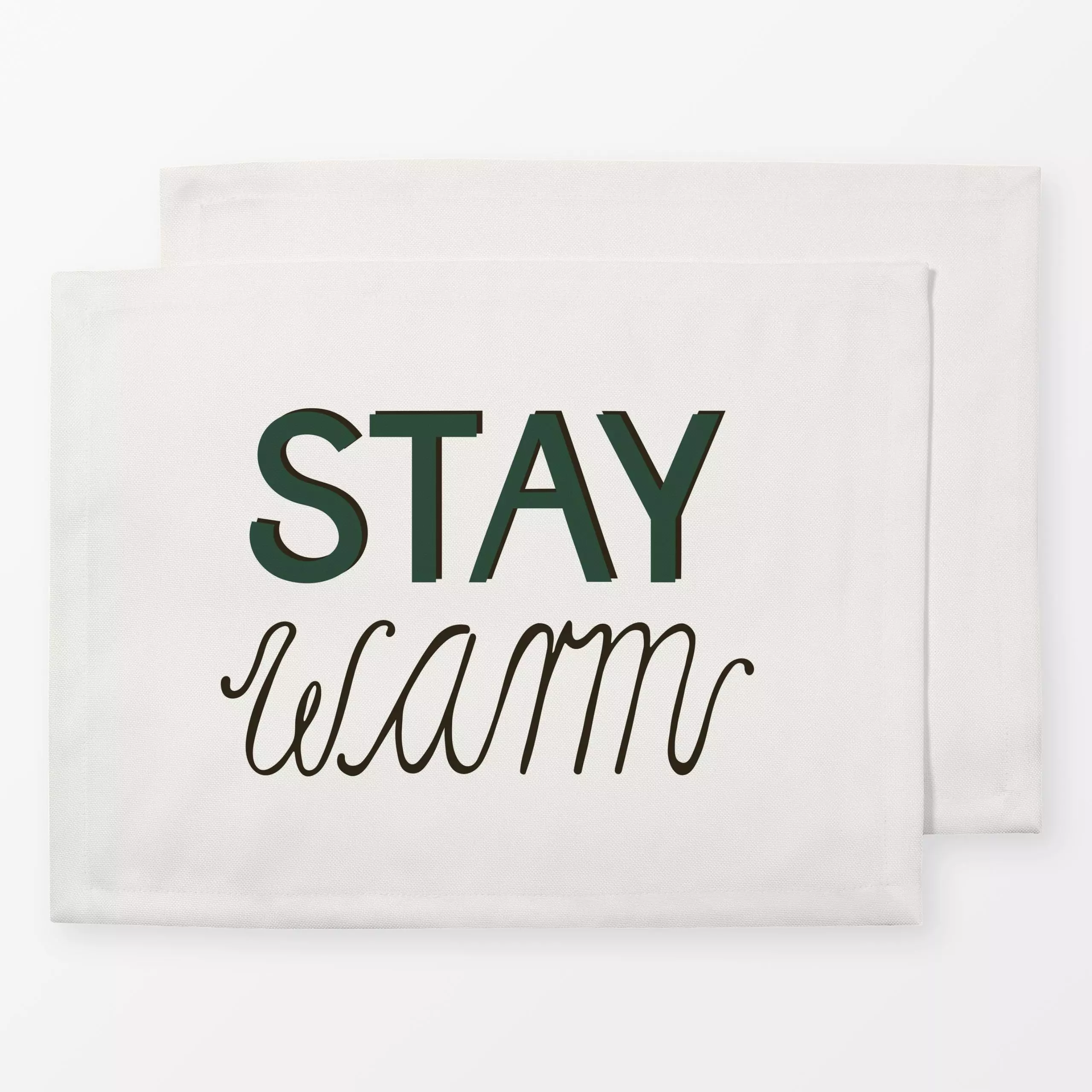 Tischset Stay Warm Spruch beige grün - Sprüche & Schriftzüge, Weihnachten, Winter - von „Kathrin Woo“; Weihnachten, Winter, ...