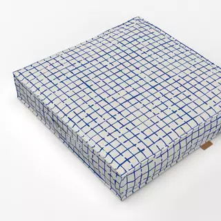 Bodenkissen Netz Karo Blau Beige
