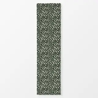 Tischläufer grün-cremefarbene Beeren