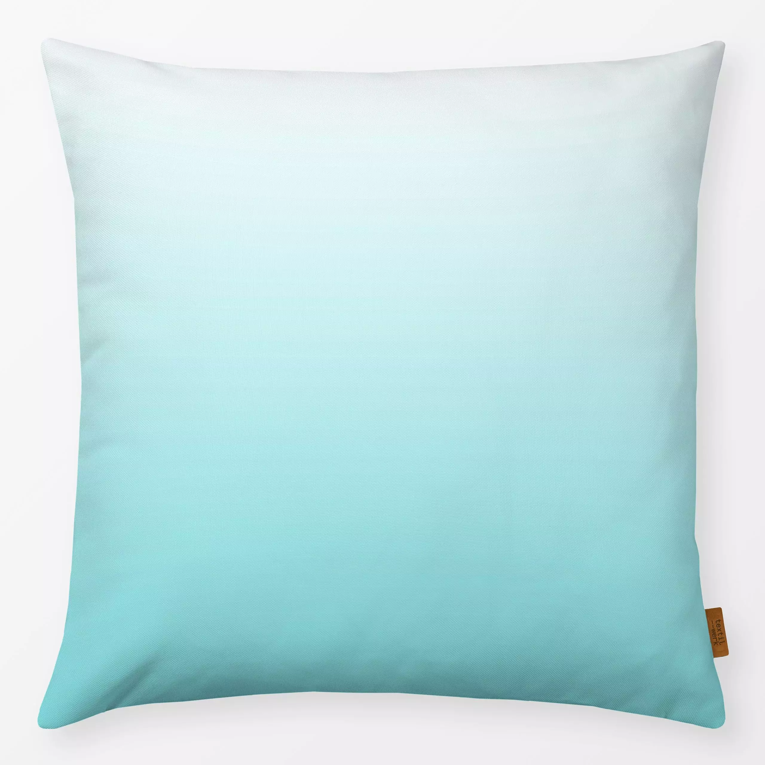 Kissen Gradient ocean blue - Sommer, Symbole & Muster - von „Karen Menzenbach x so.leben.wir"; blau, Farbig, Farbverlauf, ne...