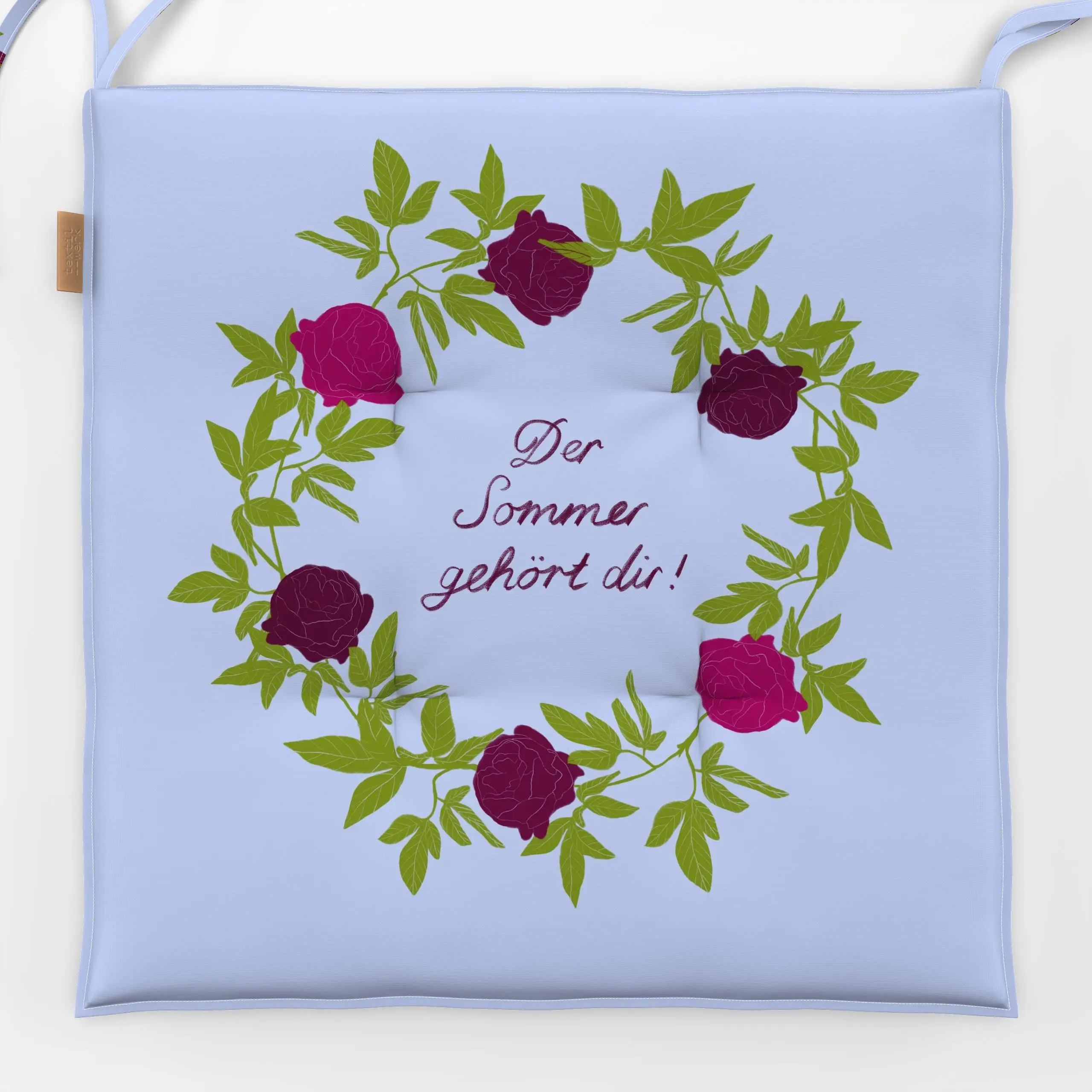 Sitzkissen Rosenkranz Typo Blau - Blumen & Florales, Sommer, Sprüche & Schriftzüge - von „Sophie Augustin Illustration"; Blu...