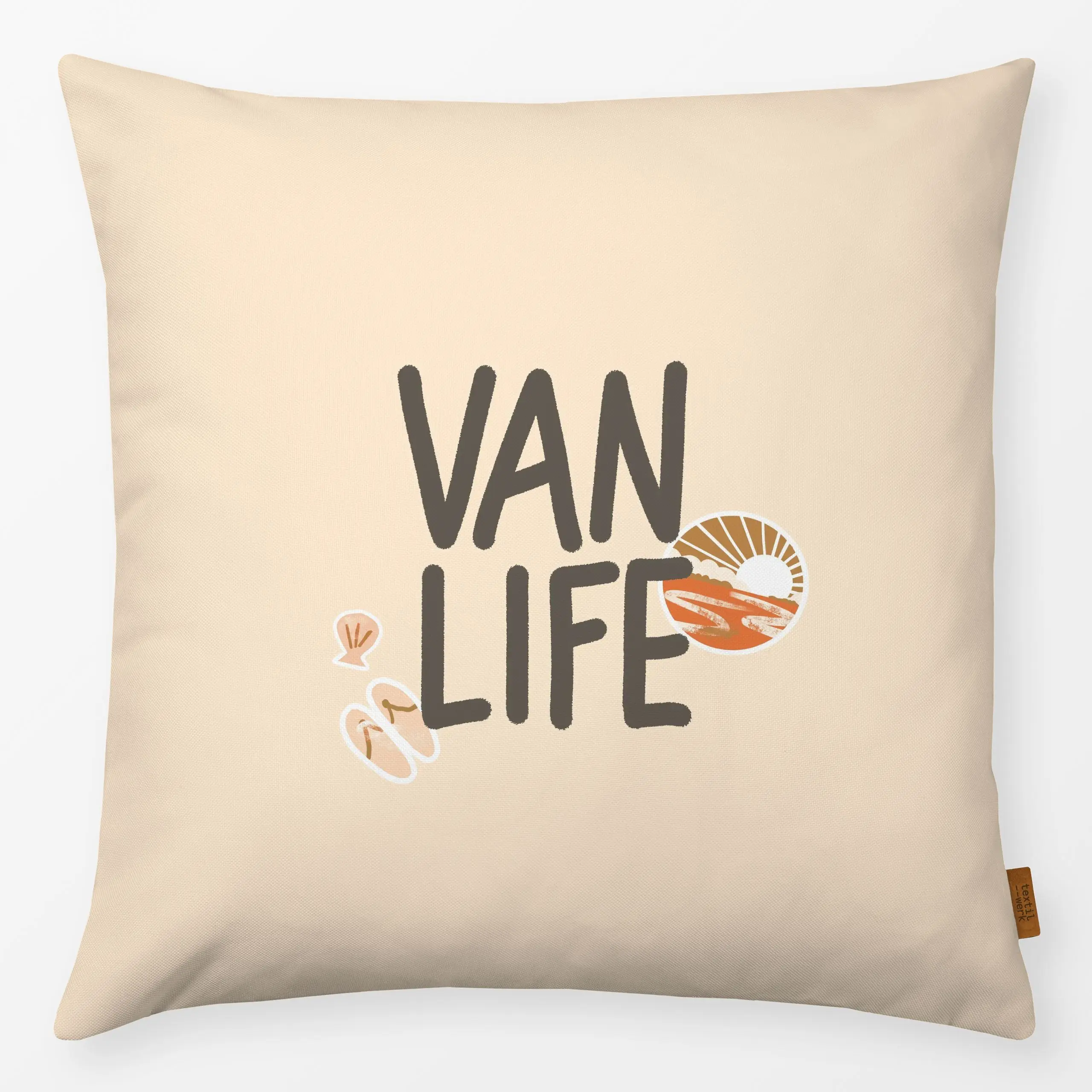 Kissen Van Life Beige - Sommer, Sprüche & Schriftzüge, Reise - von „Janna Schipper"; tropisch, Sommer, van, Camping, outdoor...